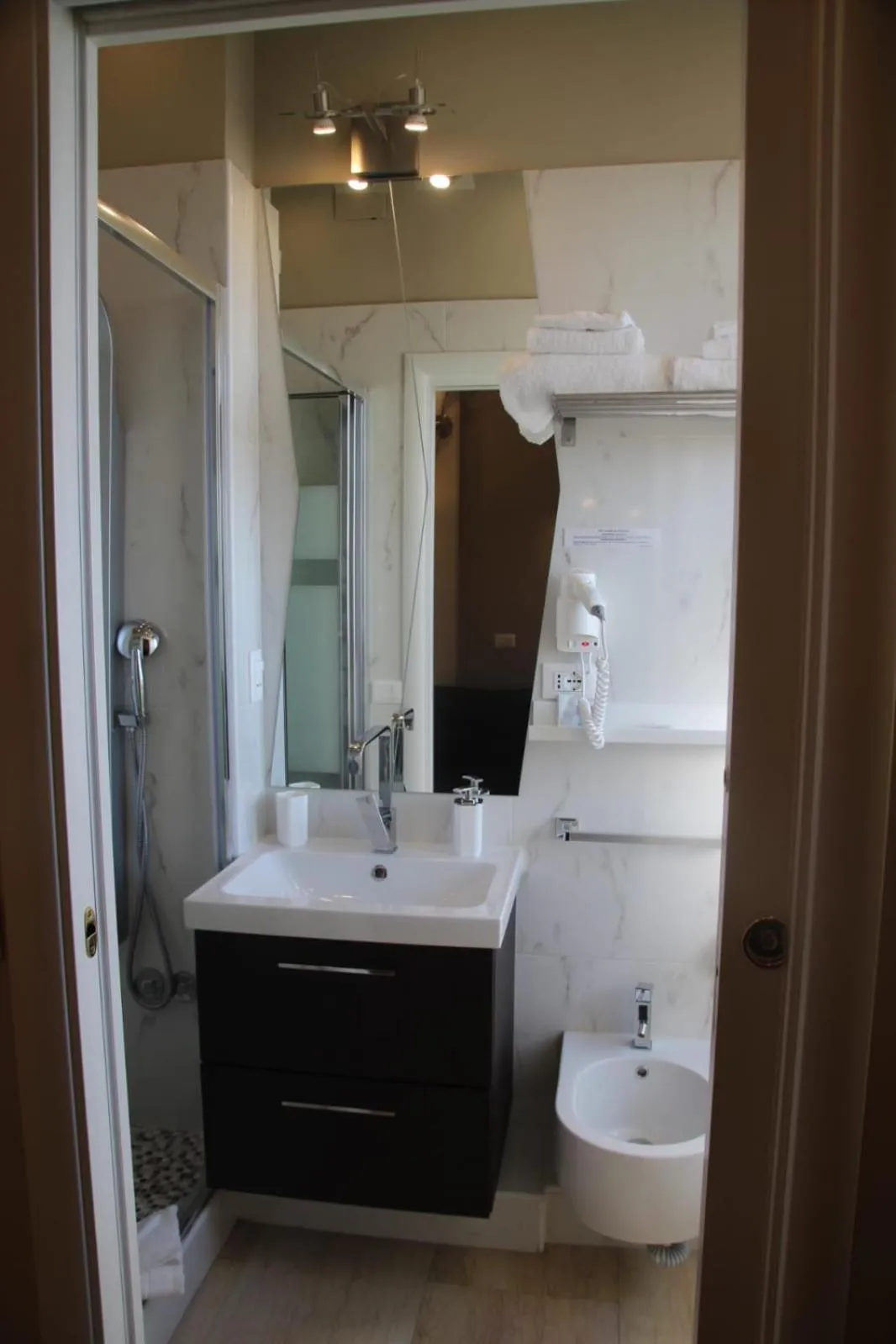 Bathroom in B&B Pescara Centro Luxury Suite