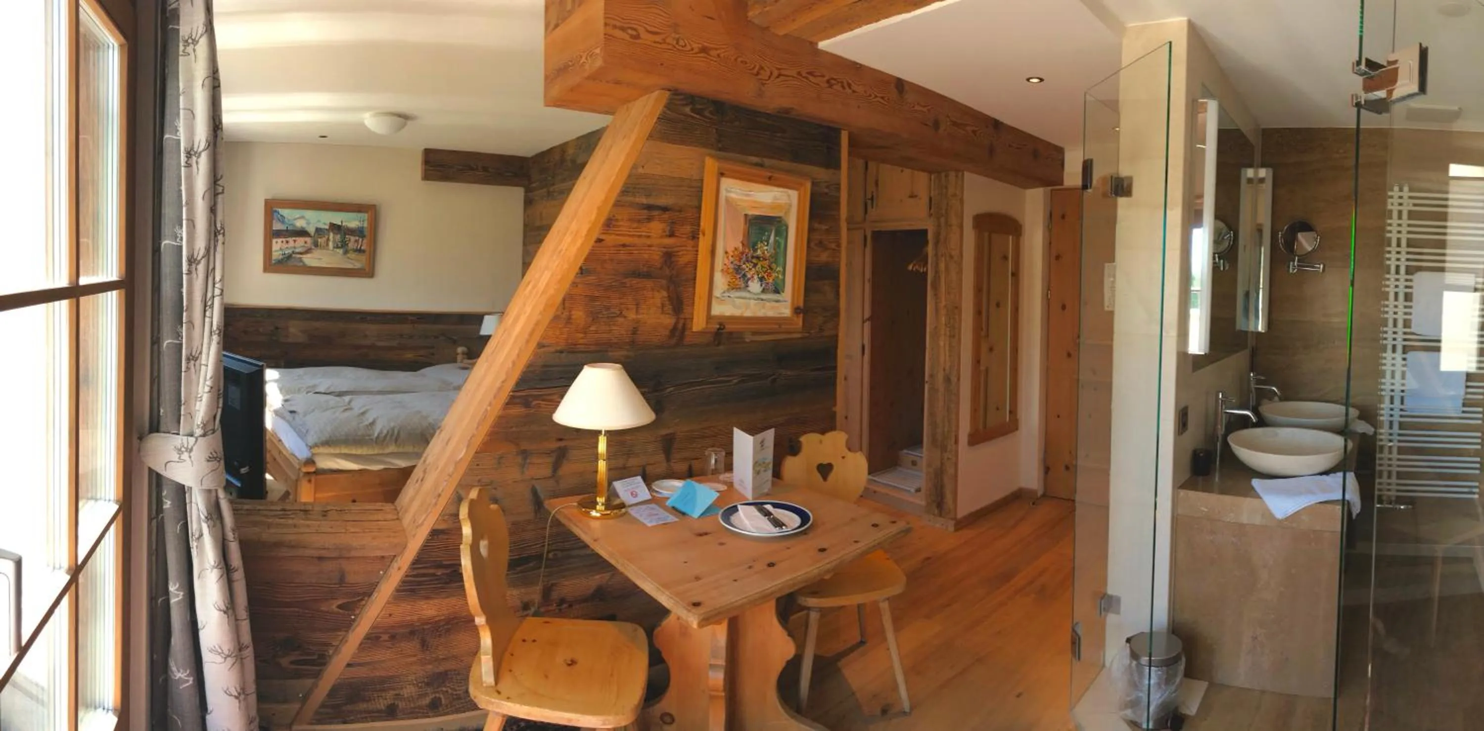 Seating area in Hotel Bellavista