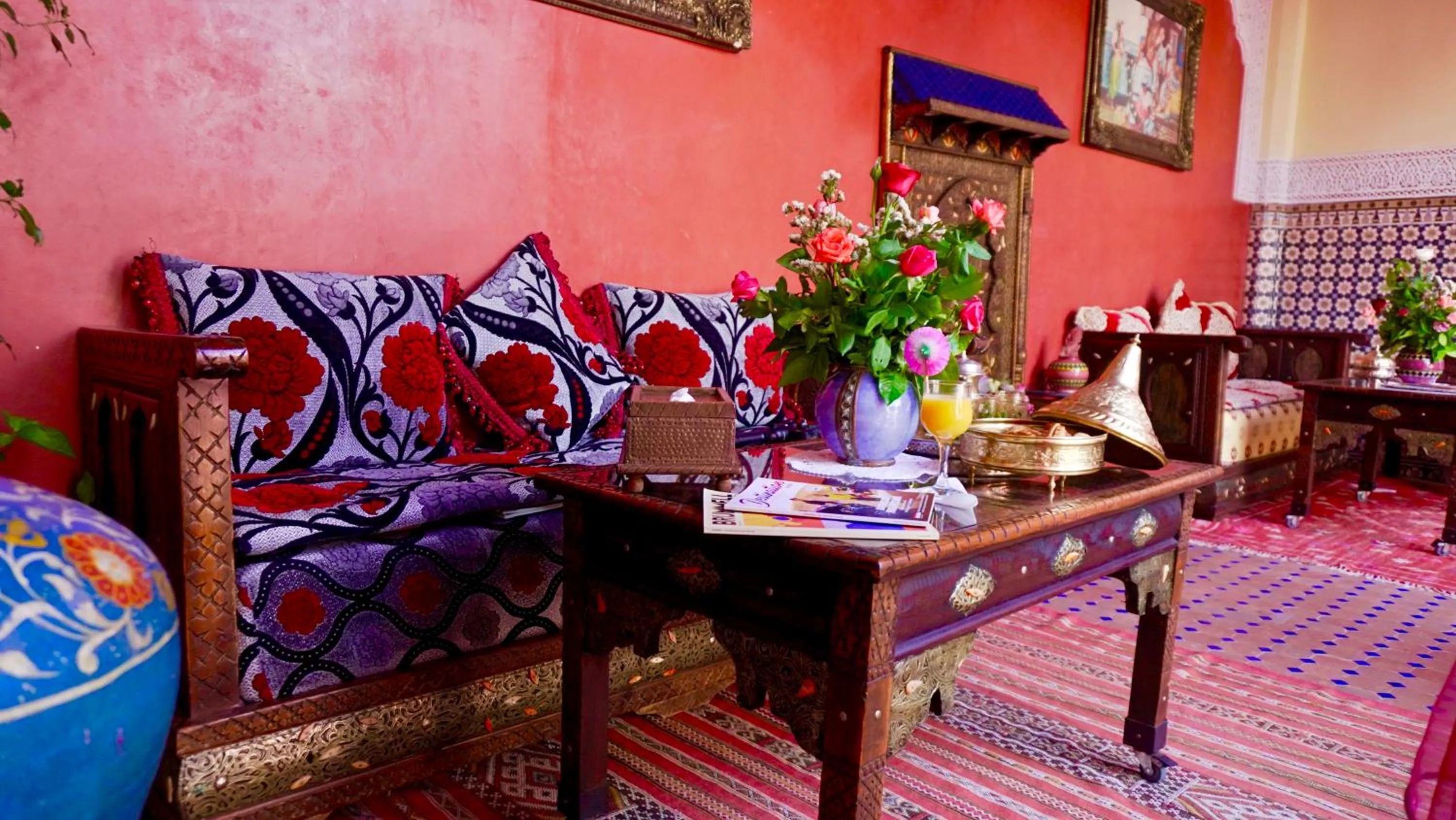 Living room in Riad bleu du Sud