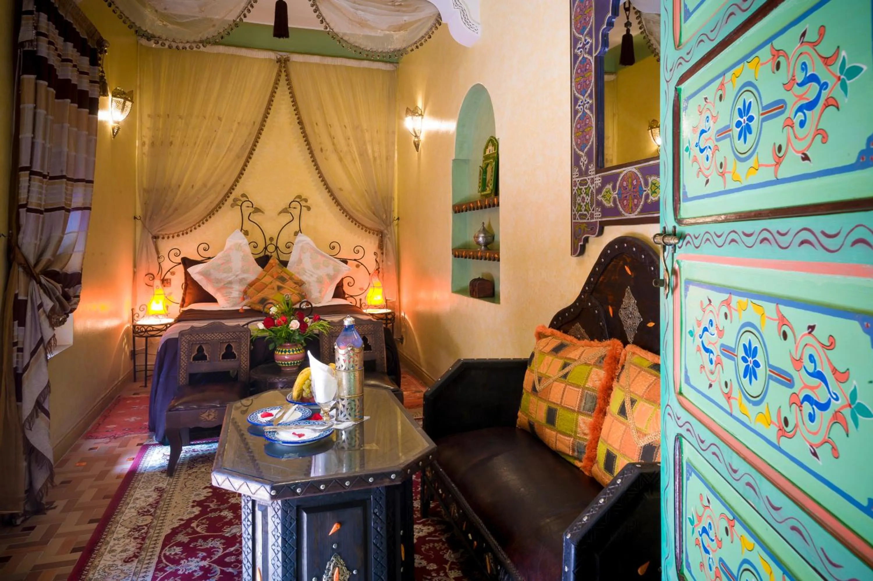 Bed in Riad bleu du Sud