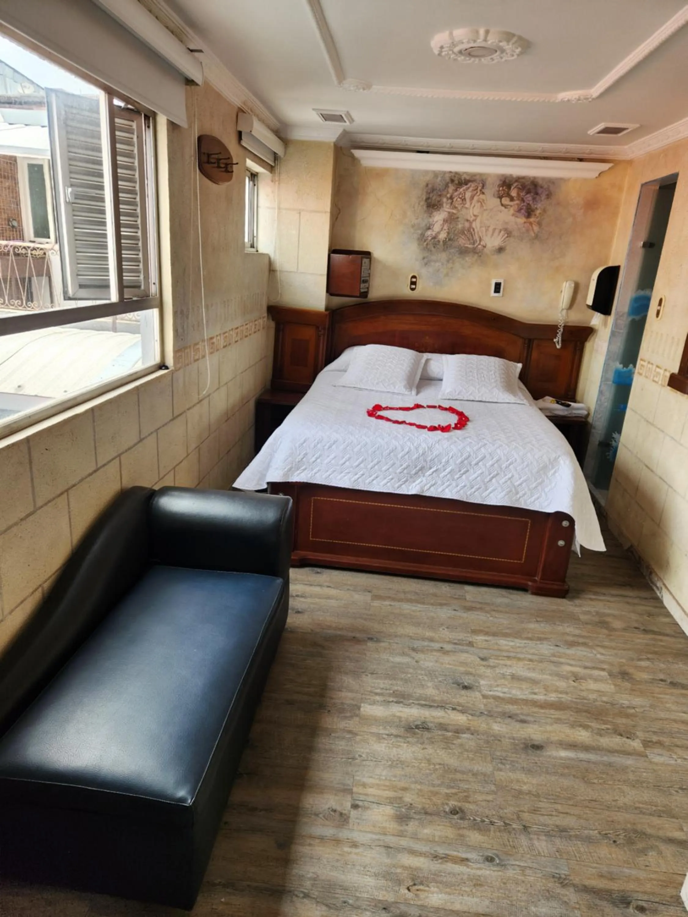 Bed in Motel Piramides De Cristal