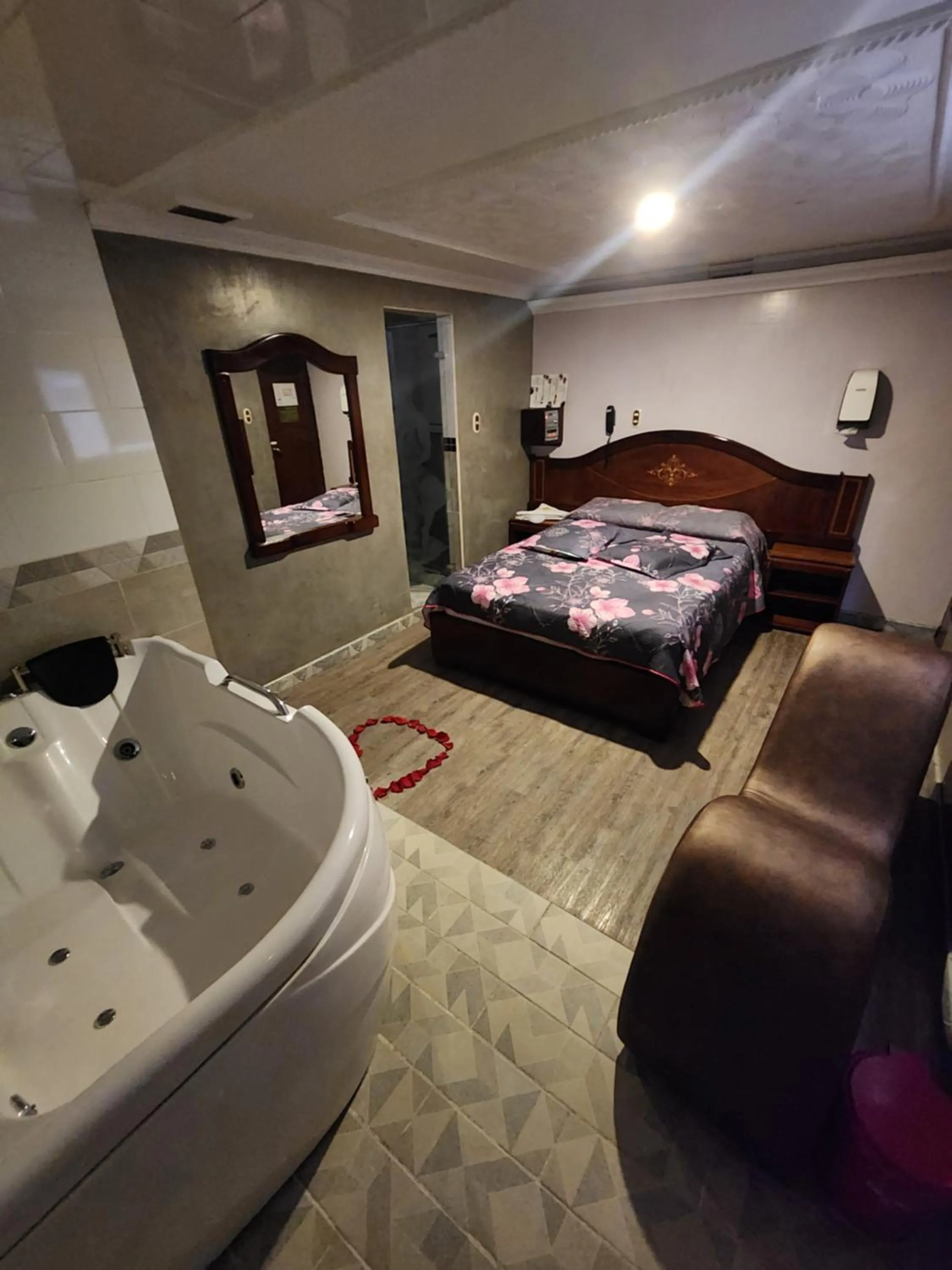 Bed in Motel Piramides De Cristal