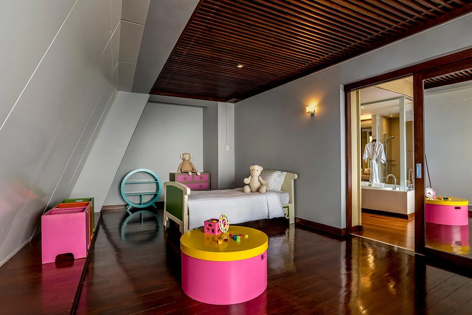 Bedroom, Bed in Pullman Bangkok Grande Sukhumvit