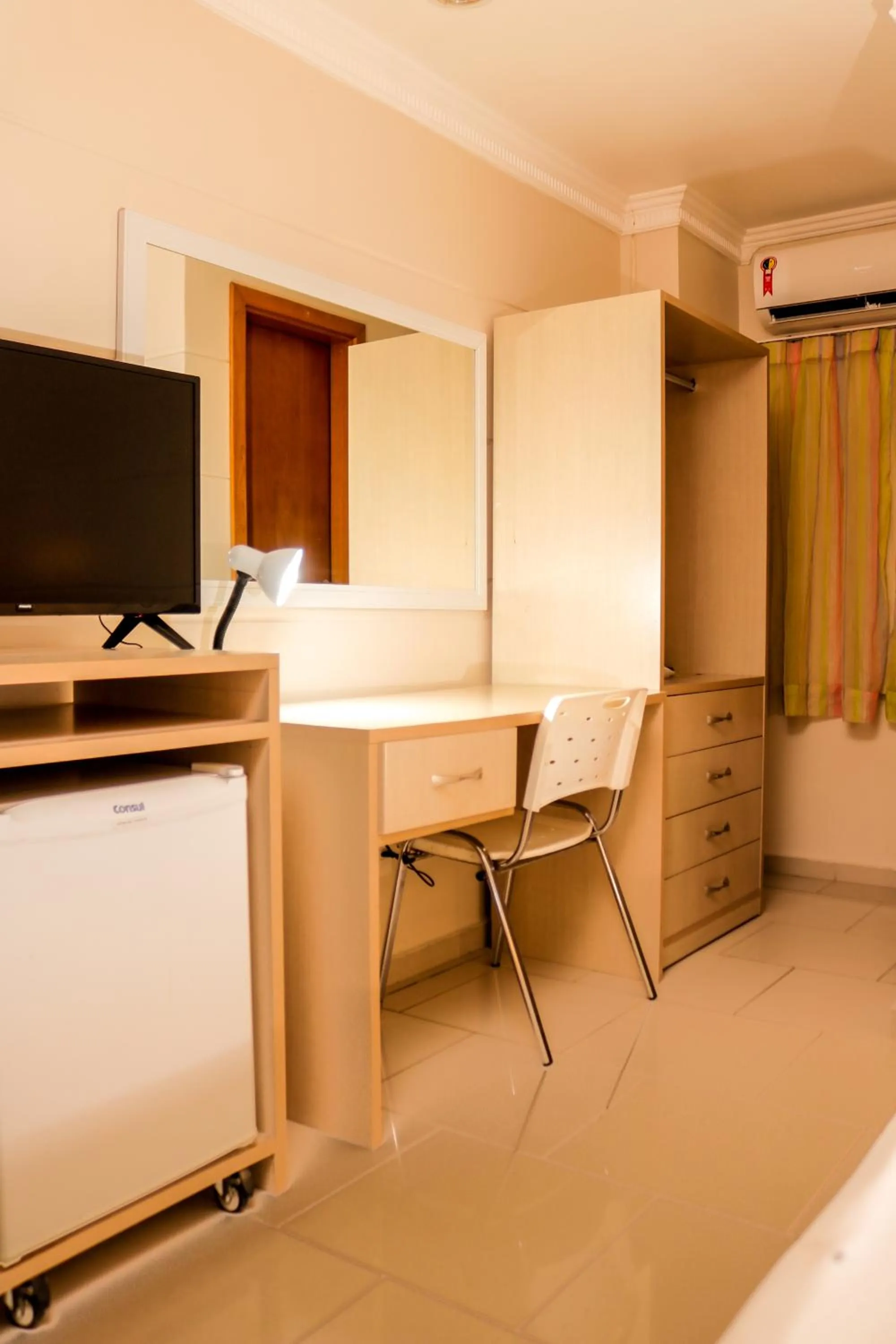 Bed in Atalanta Hotel