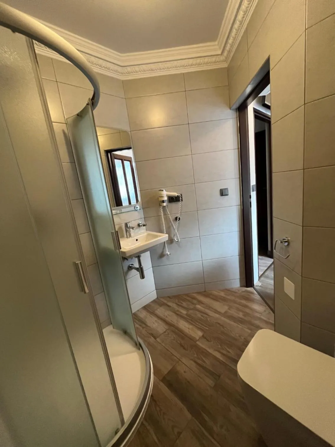 Shower in Bunkr Karlštejn