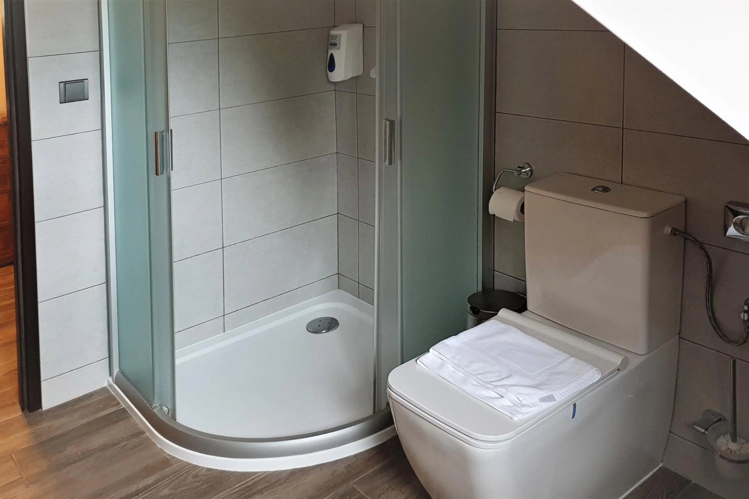 Bathroom in Bunkr Karlštejn