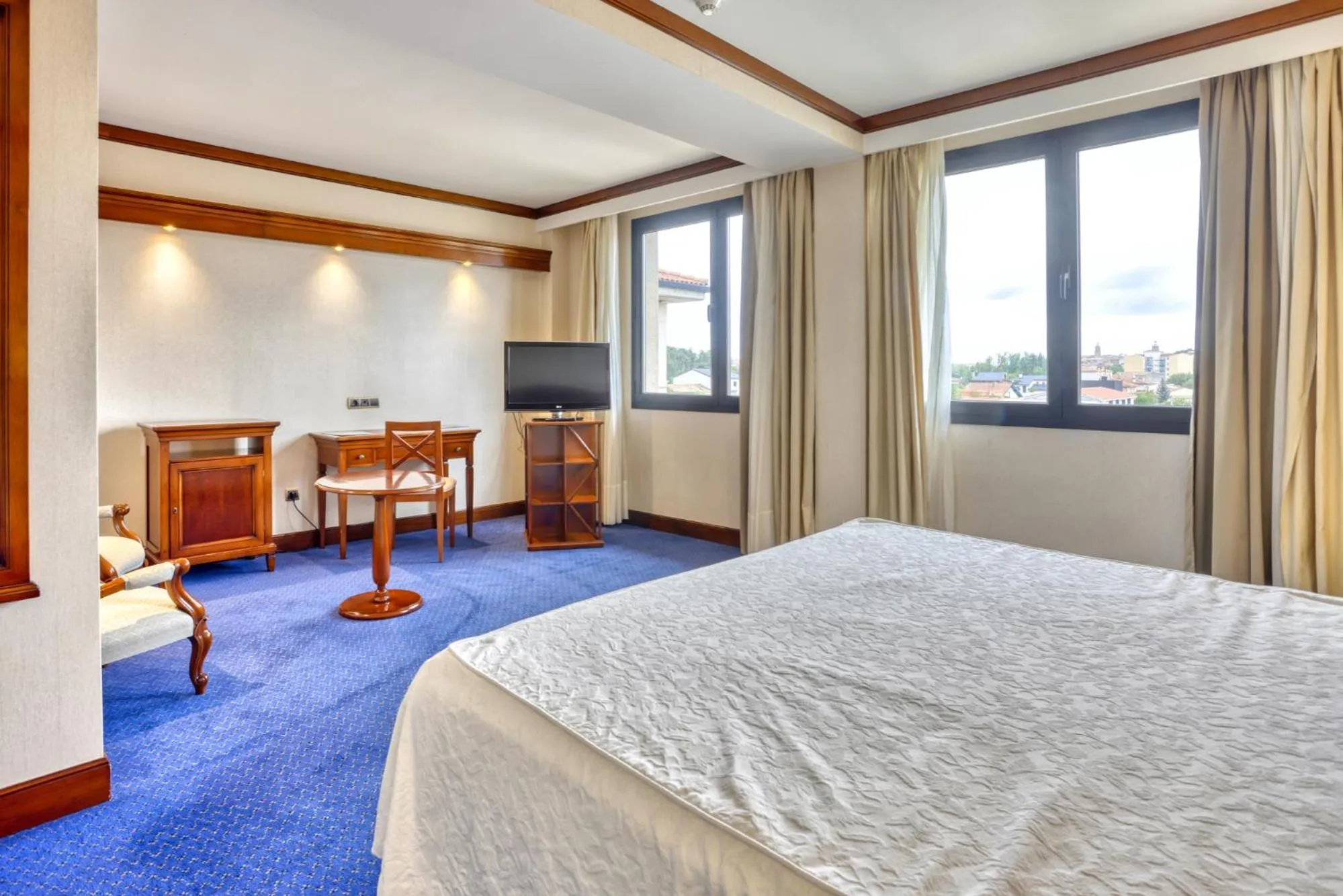 Decorative detail, Bed in Hotel Villa De Almazan