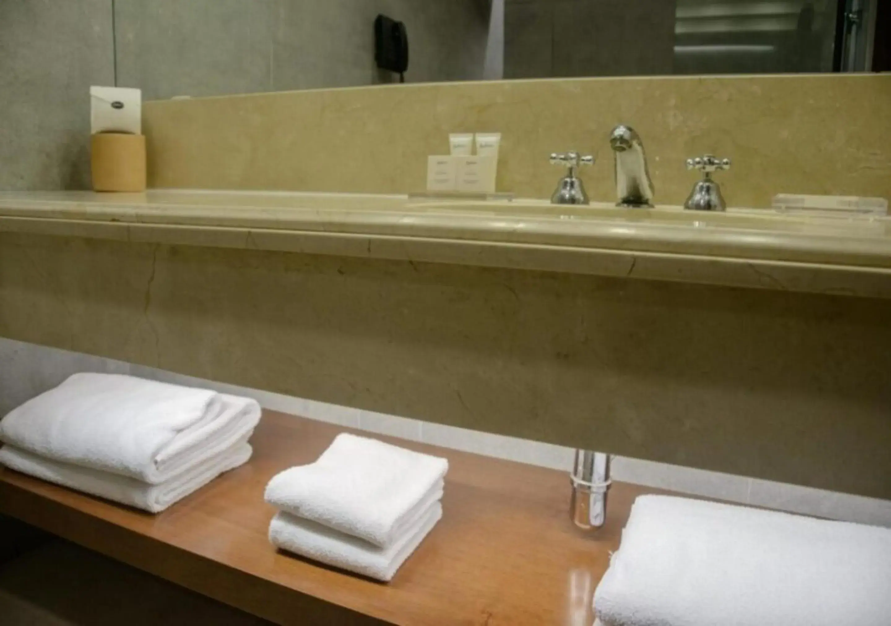 Premium King Suite in Radisson Montevideo Victoria Plaza Hotel Premium King Suite in Radisson Montevideo Victoria Plaza Hotel