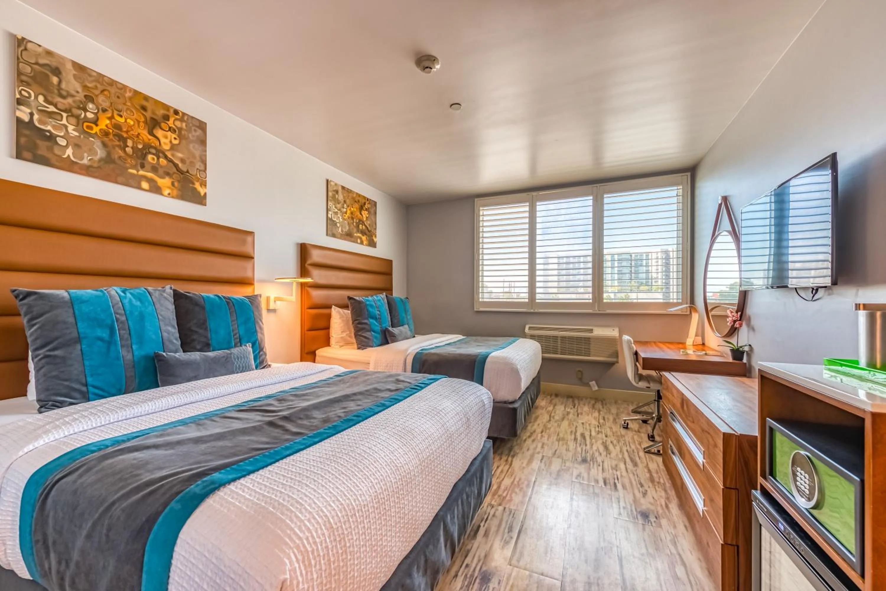 Photo of the whole room, Bed in Lexen Hotel - North Hollywood Near Universal Studios