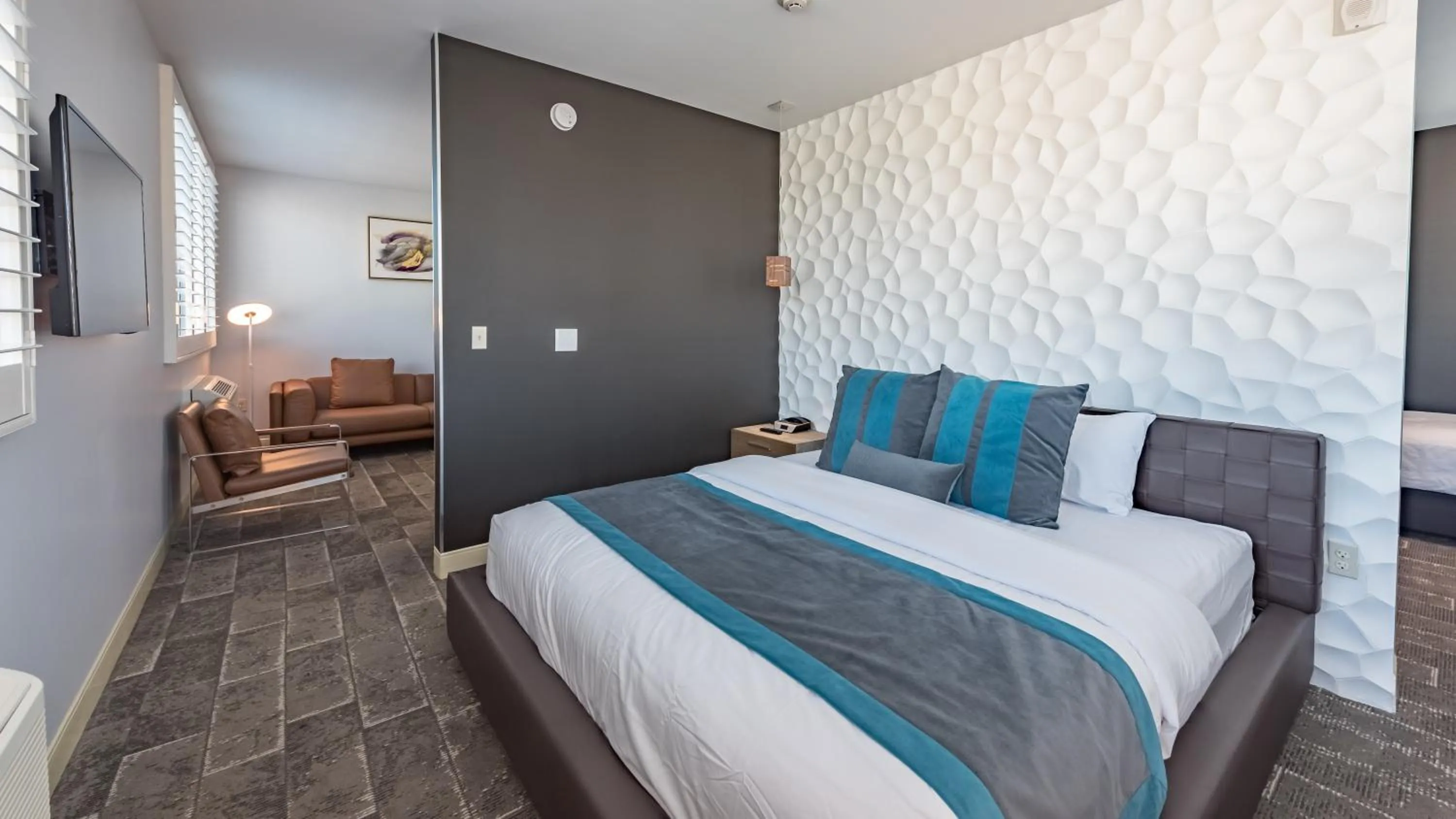 Bedroom, Bed in Lexen Hotel - North Hollywood Near Universal Studios