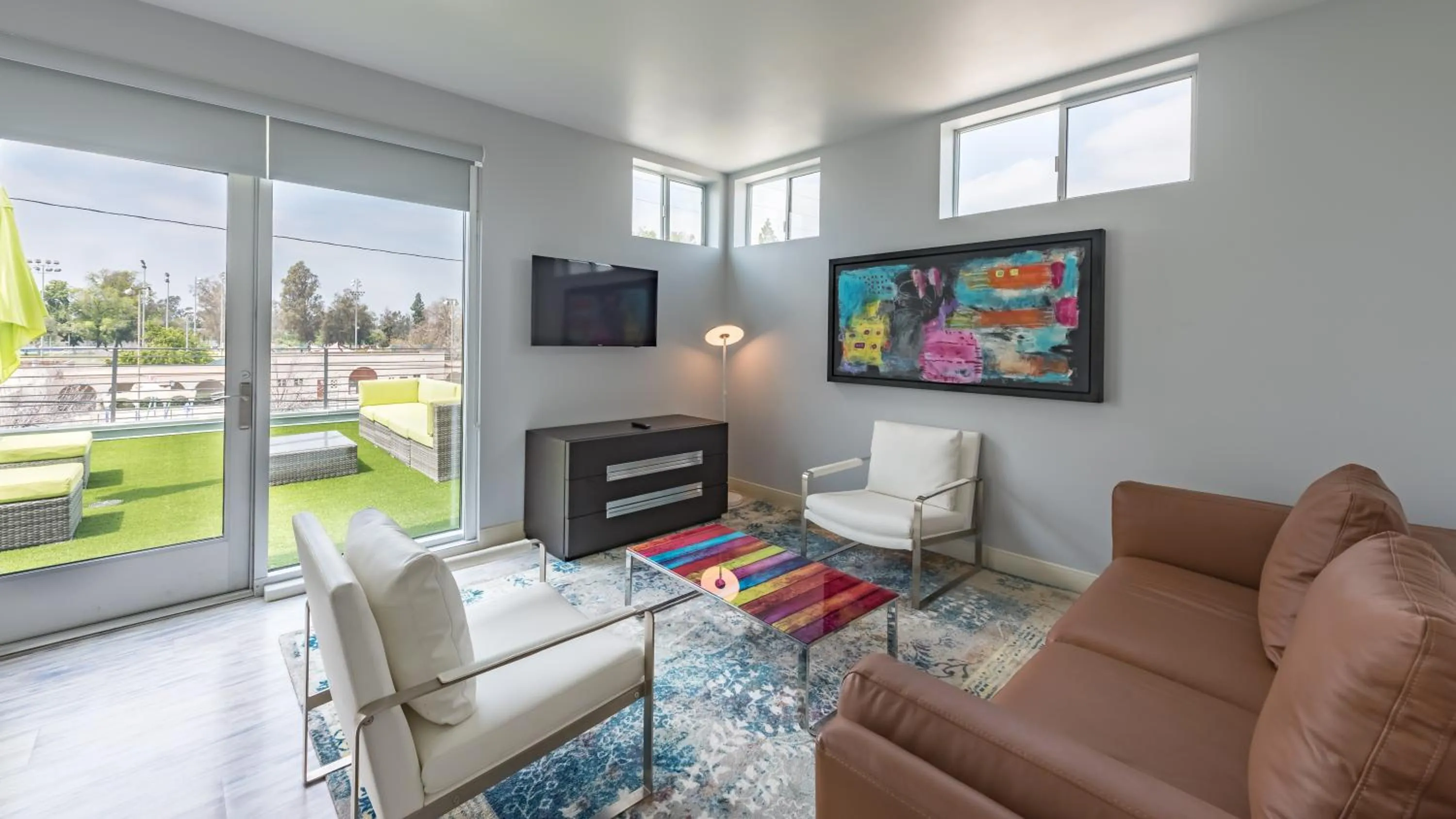 Living room in Lexen Hotel - North Hollywood Near Universal Studios