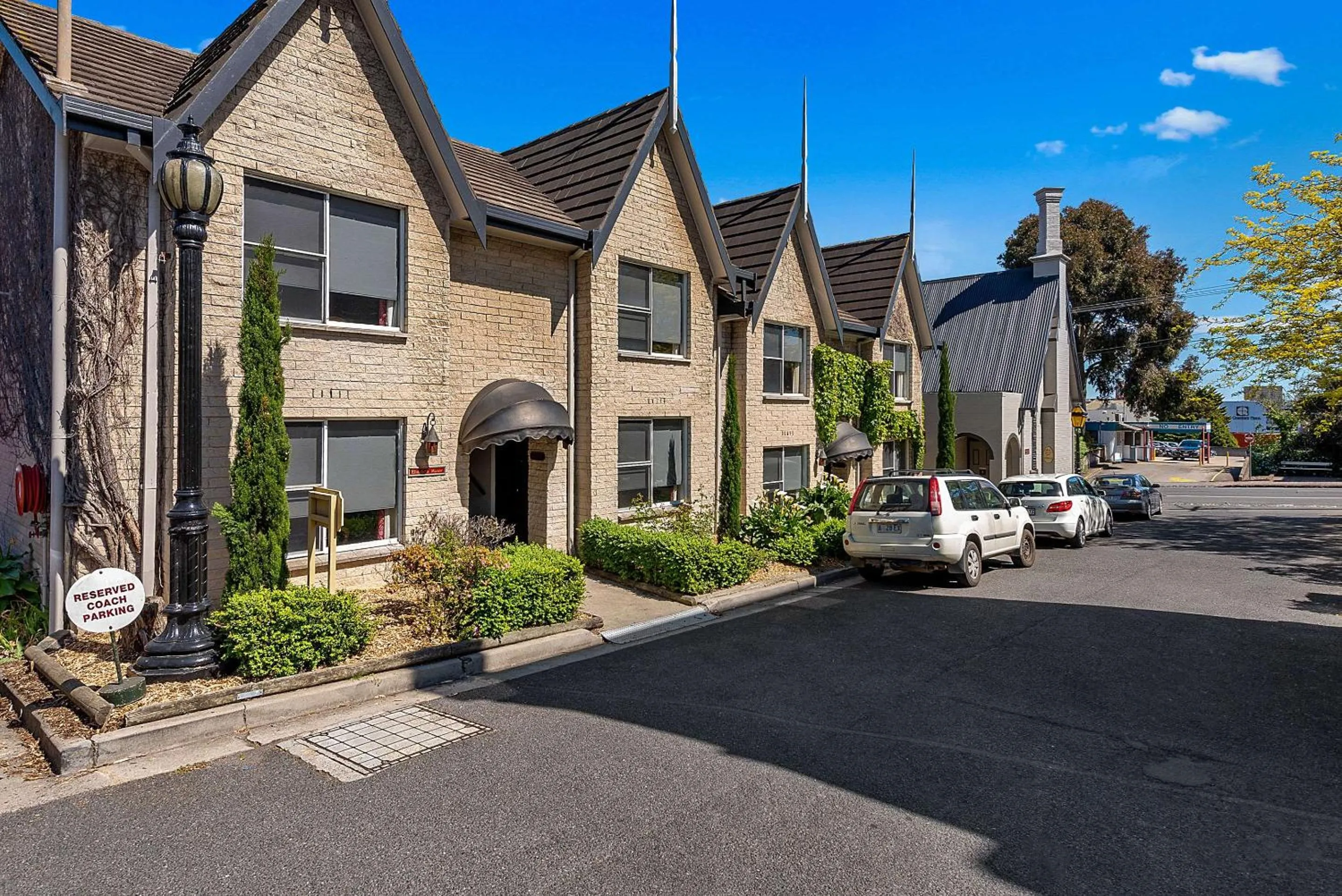 Property building in Quality Hotel Colonial Launceston