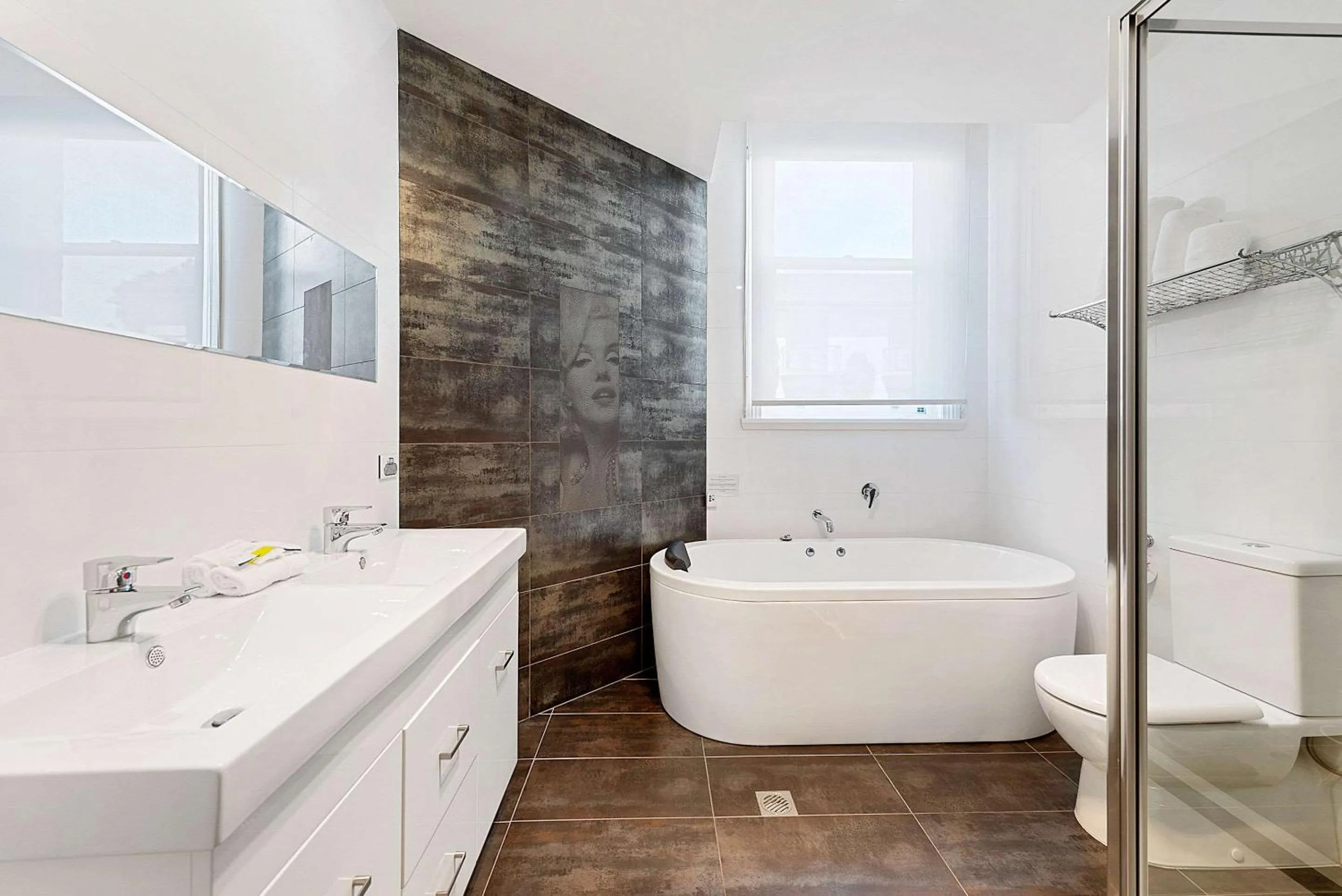 Bedroom in Quality Hotel Colonial Launceston