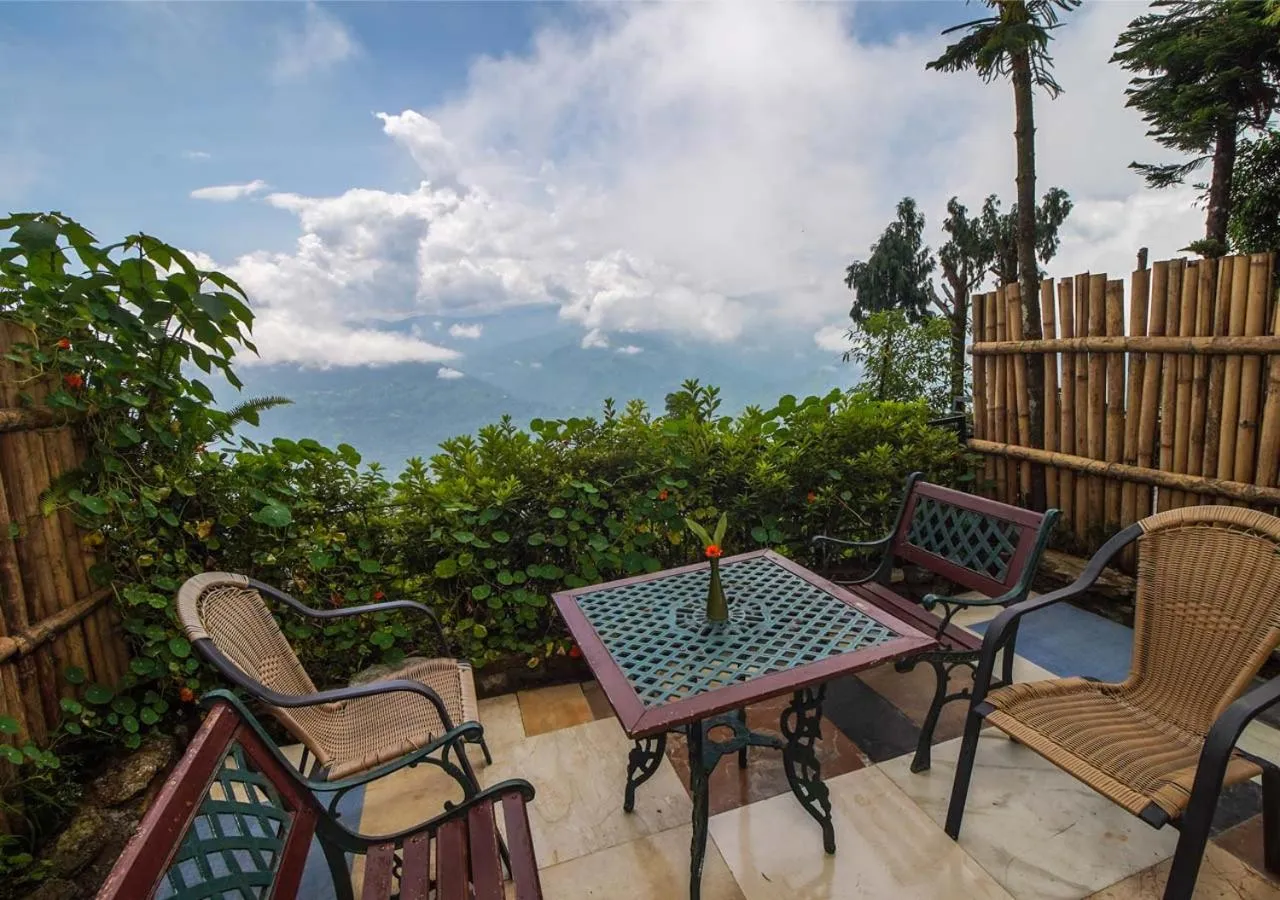 Balcony/Terrace in Cochrane Place Hotel