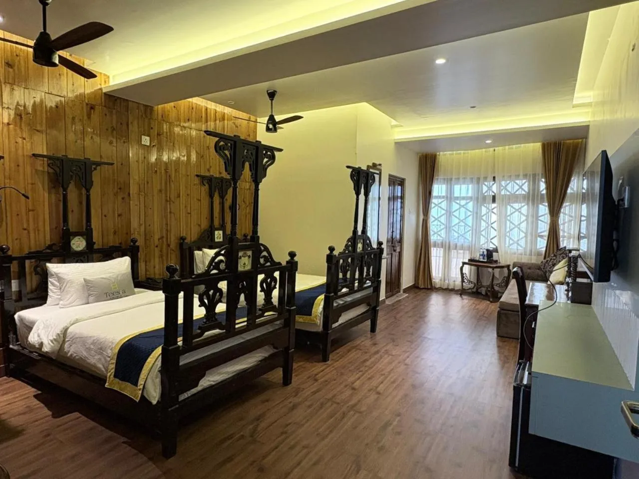 Bed in Cochrane Place By Teesta Hotels