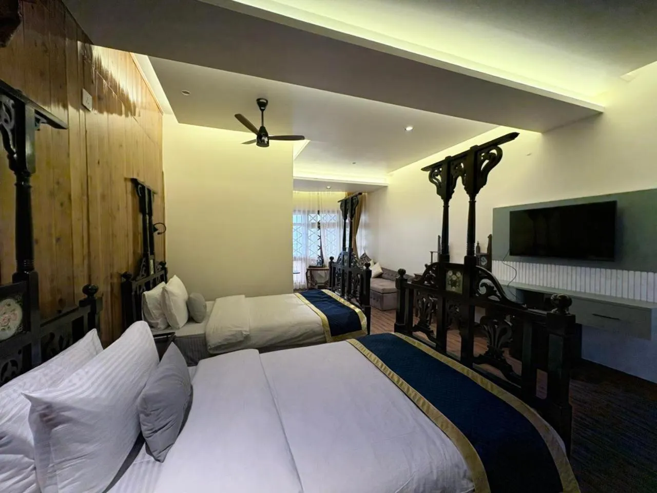 Bed in Cochrane Place By Teesta Hotels