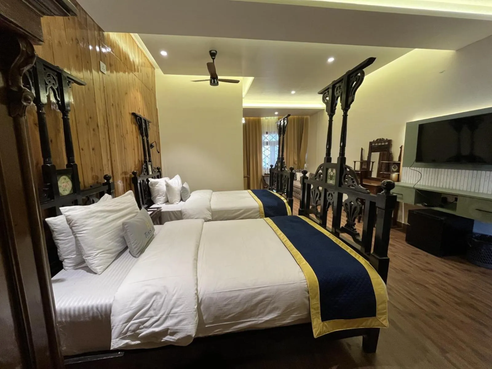 Bed in Cochrane Place By Teesta Hotels