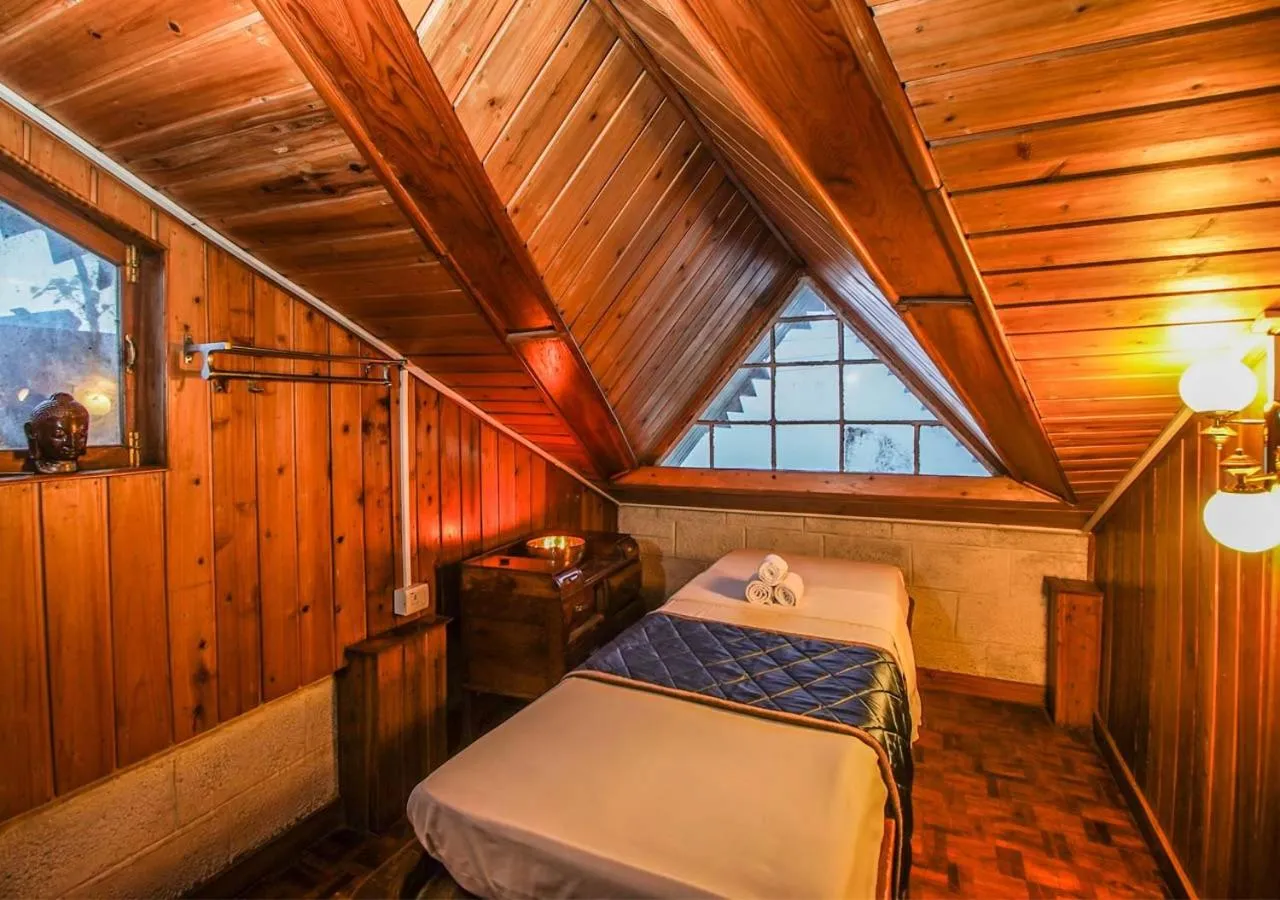 Massage in Cochrane Place Hotel