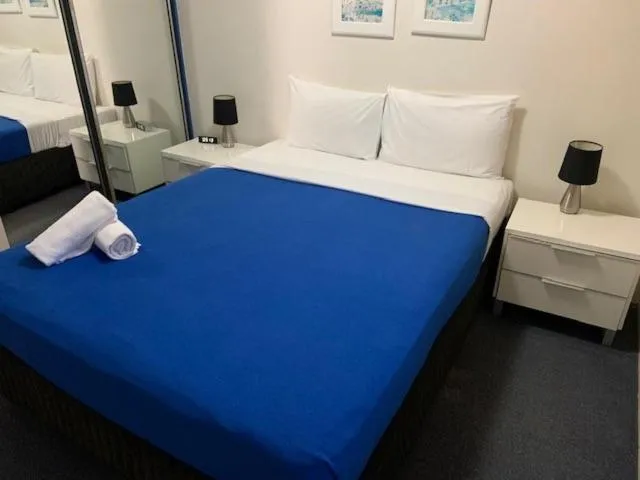 Bed in Aruba Surf Resort