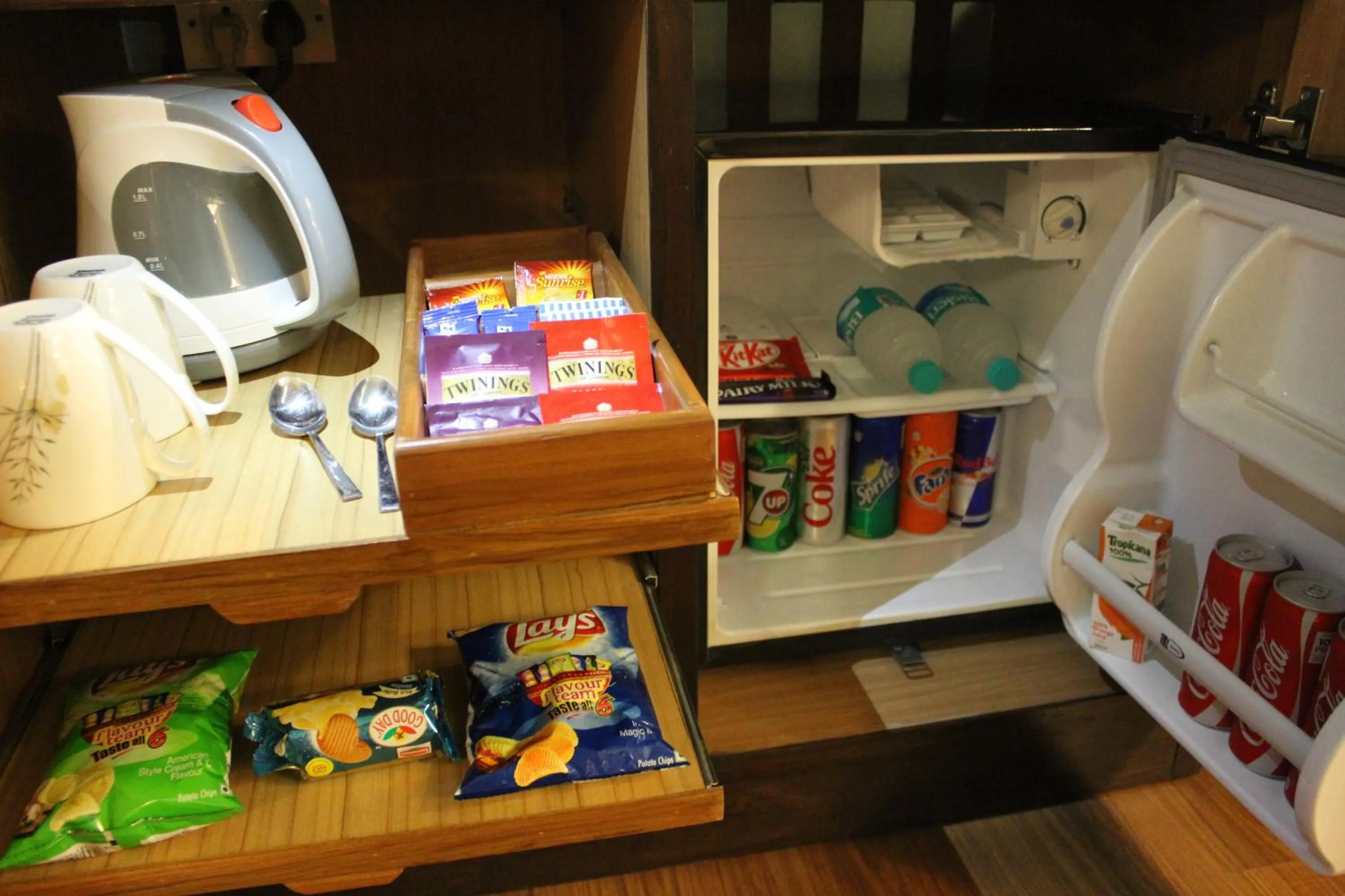 Coffee/tea facilities in juSTa MG Road