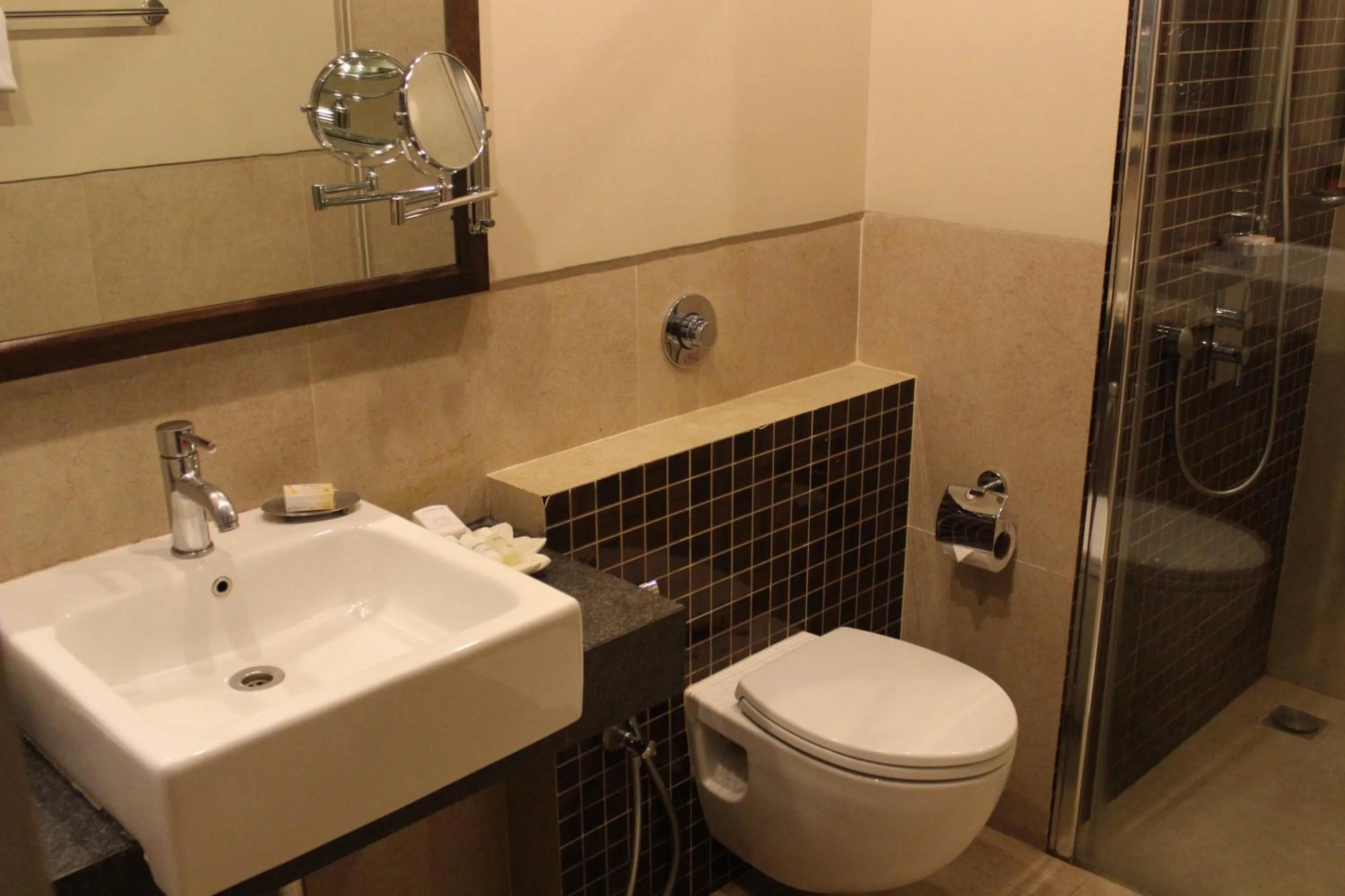 Shower in juSTa MG Road