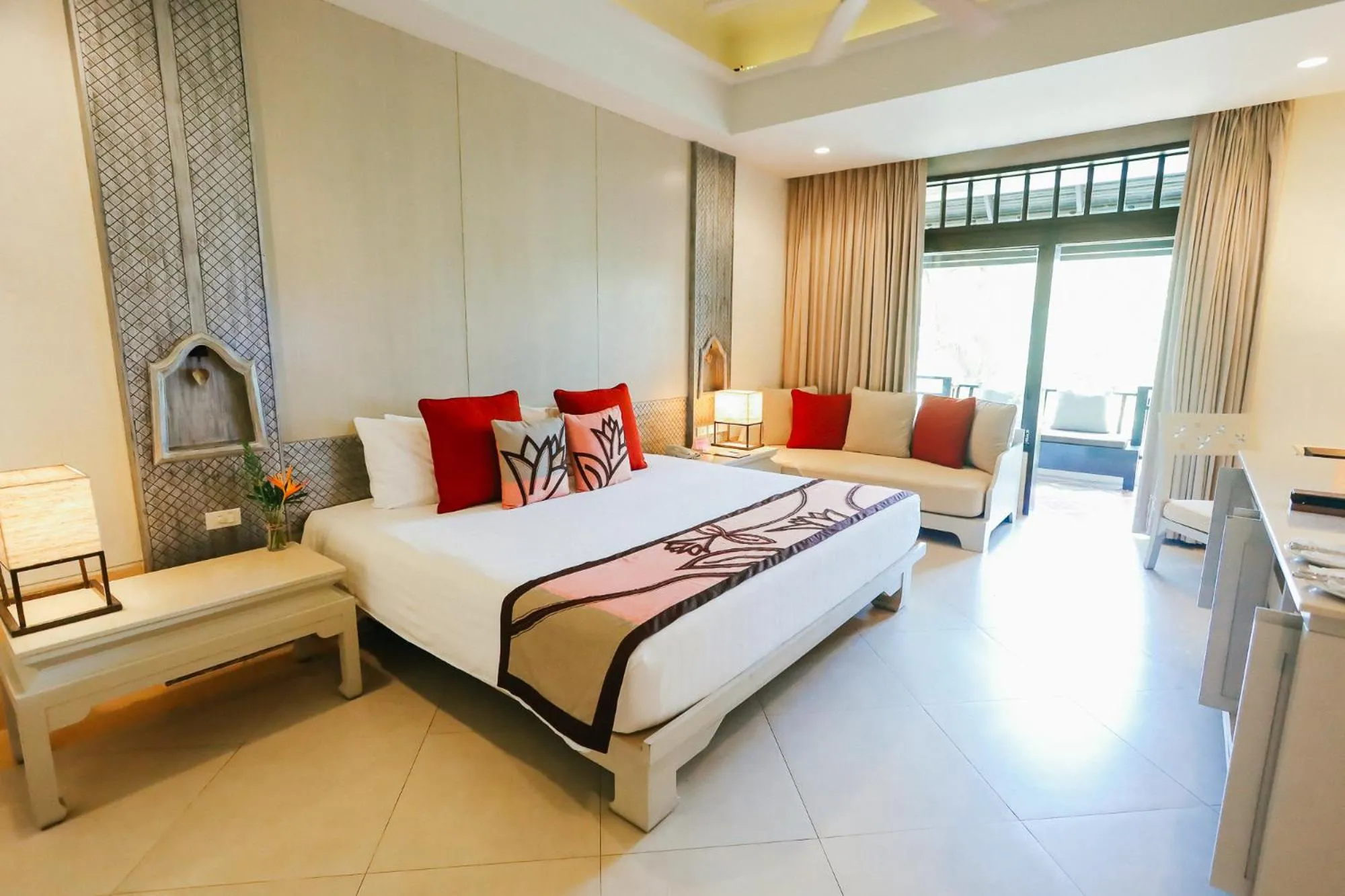 Bedroom, Bed in Melati Beach Resort & Spa
