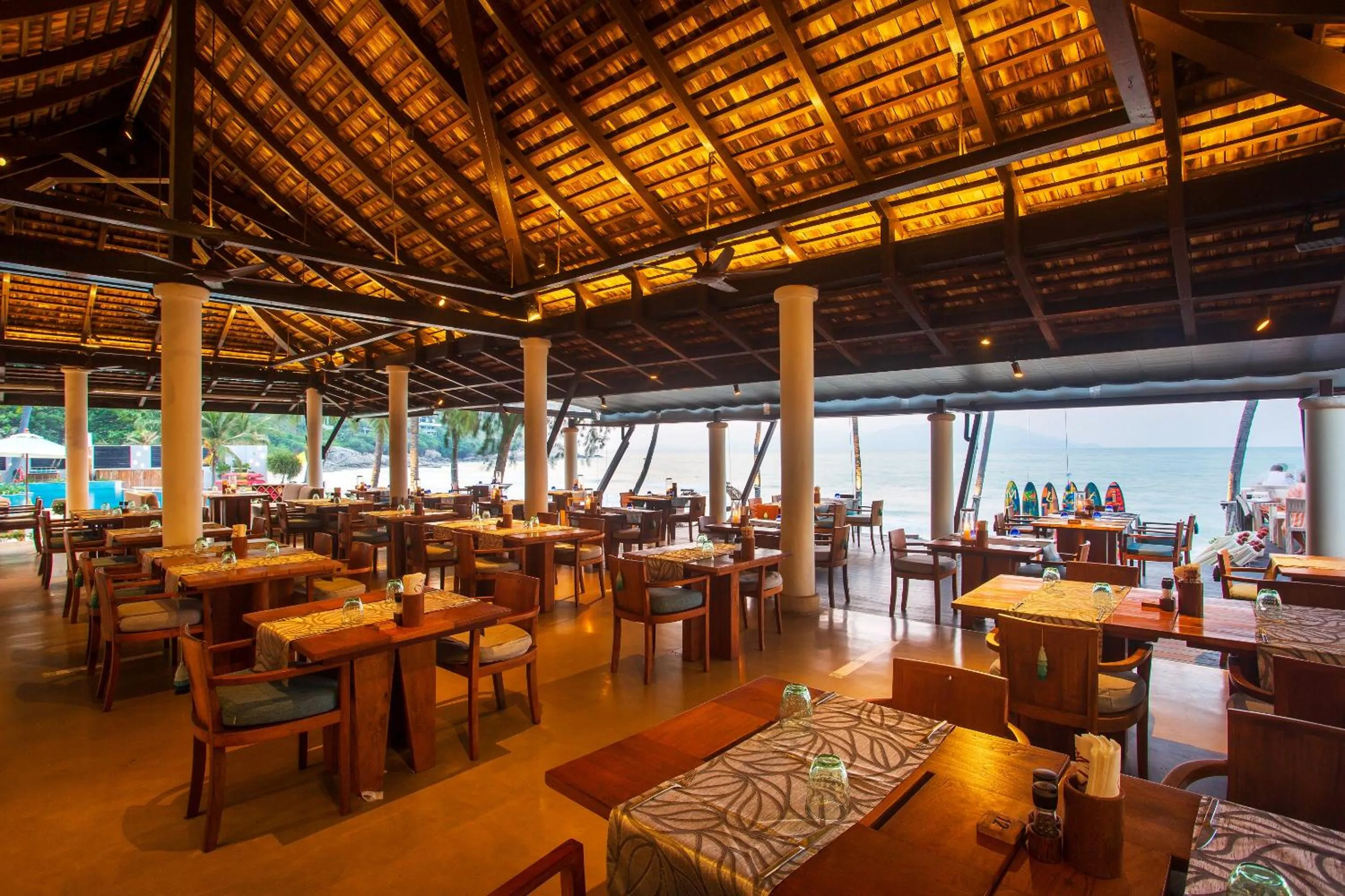 Restaurant/places to eat in Melati Beach Resort & Spa