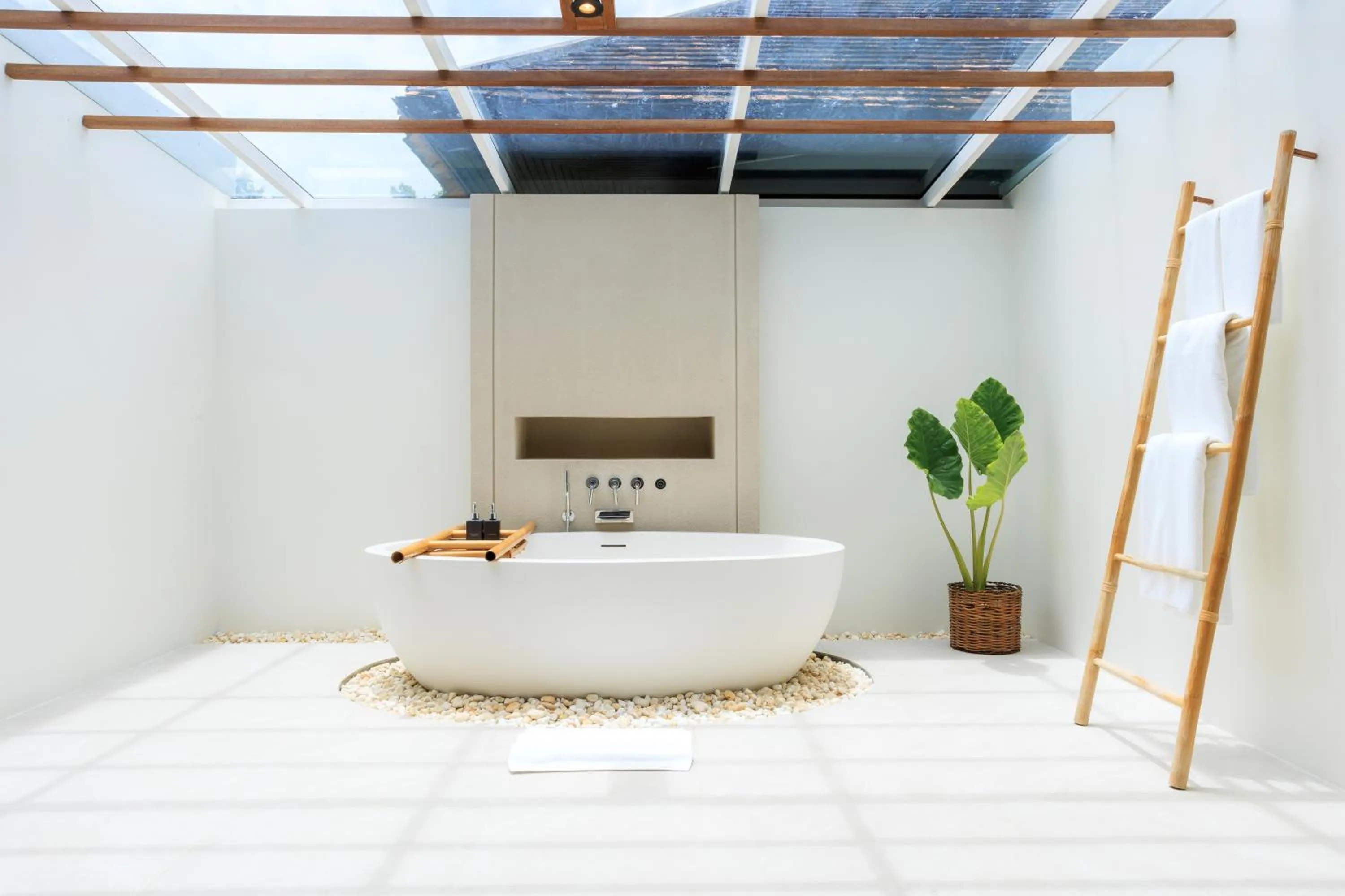 Bathroom in Chaweng Regent Beach Resort