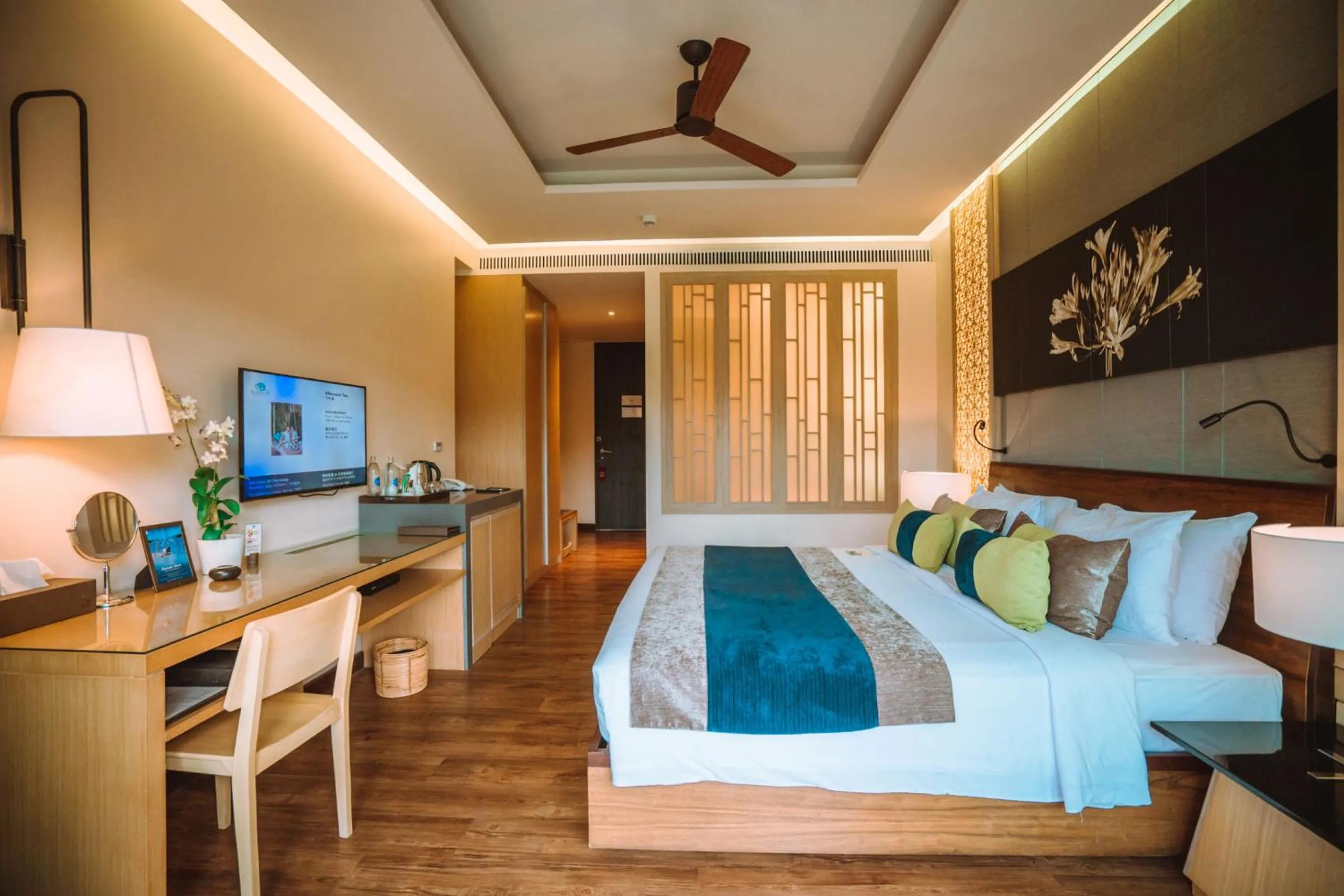 Bedroom, Bed in Chaweng Regent Beach Resort