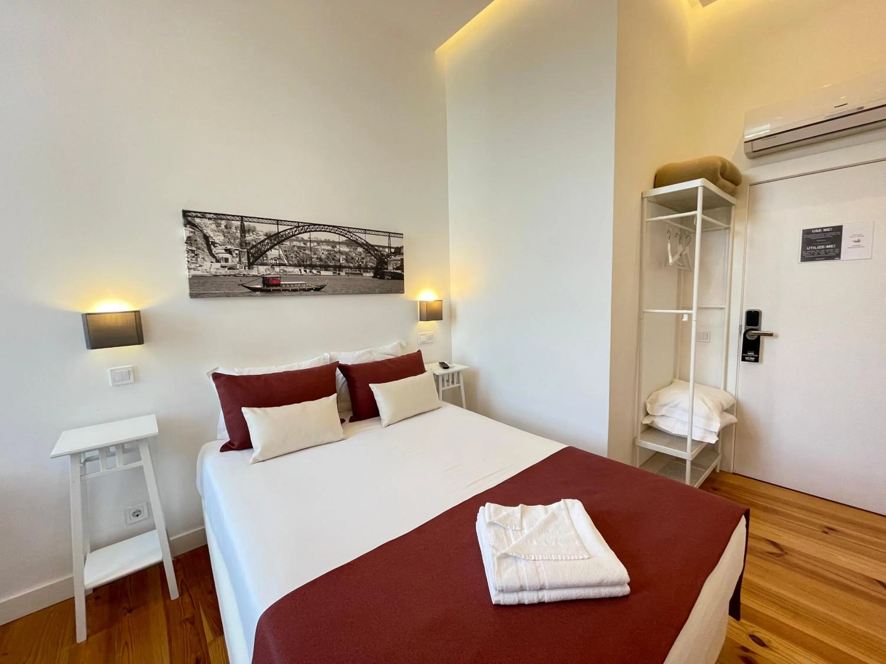 Bedroom, Bed in MyStay Porto Centro