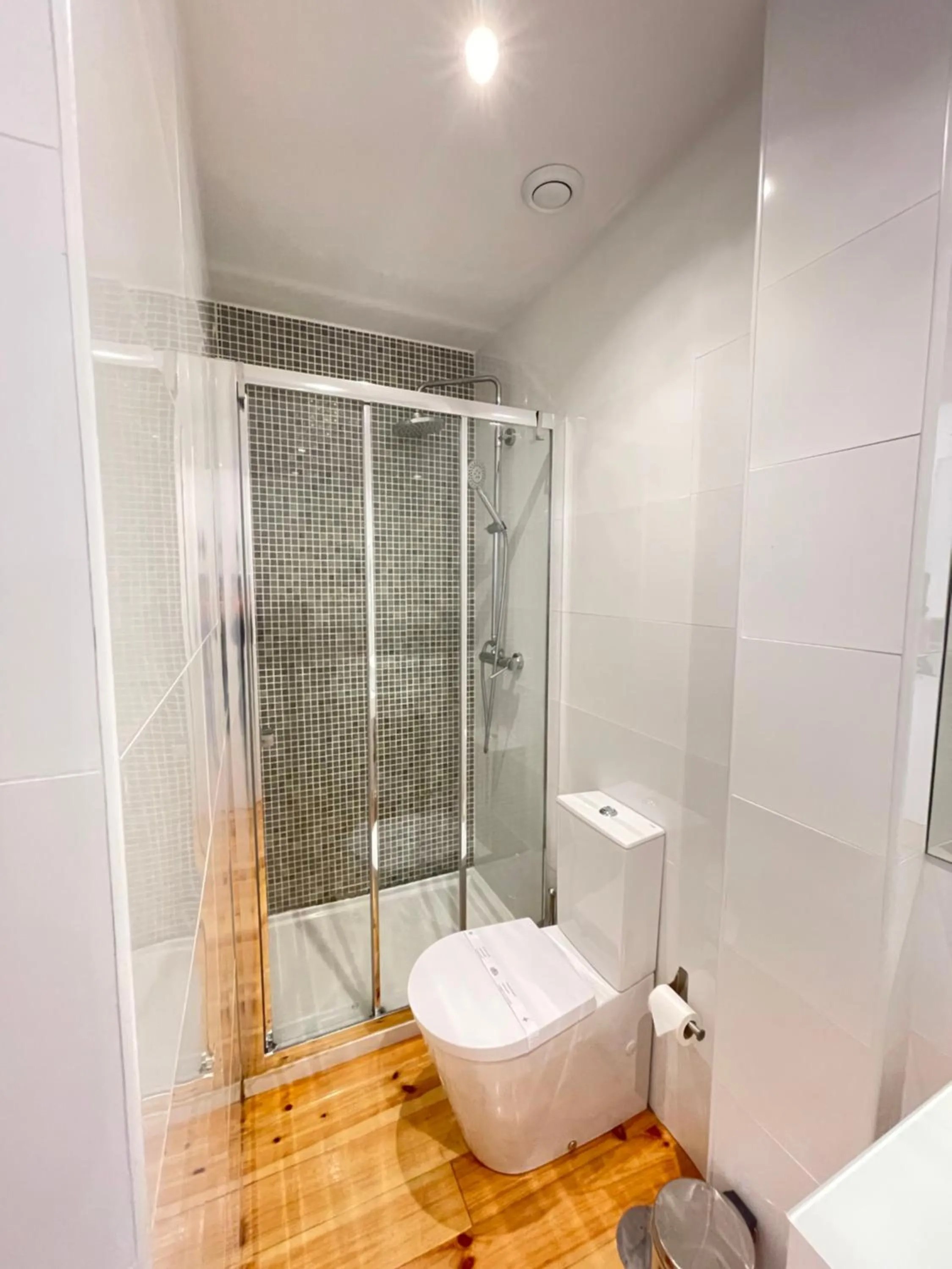 Bathroom in MyStay Porto Centro