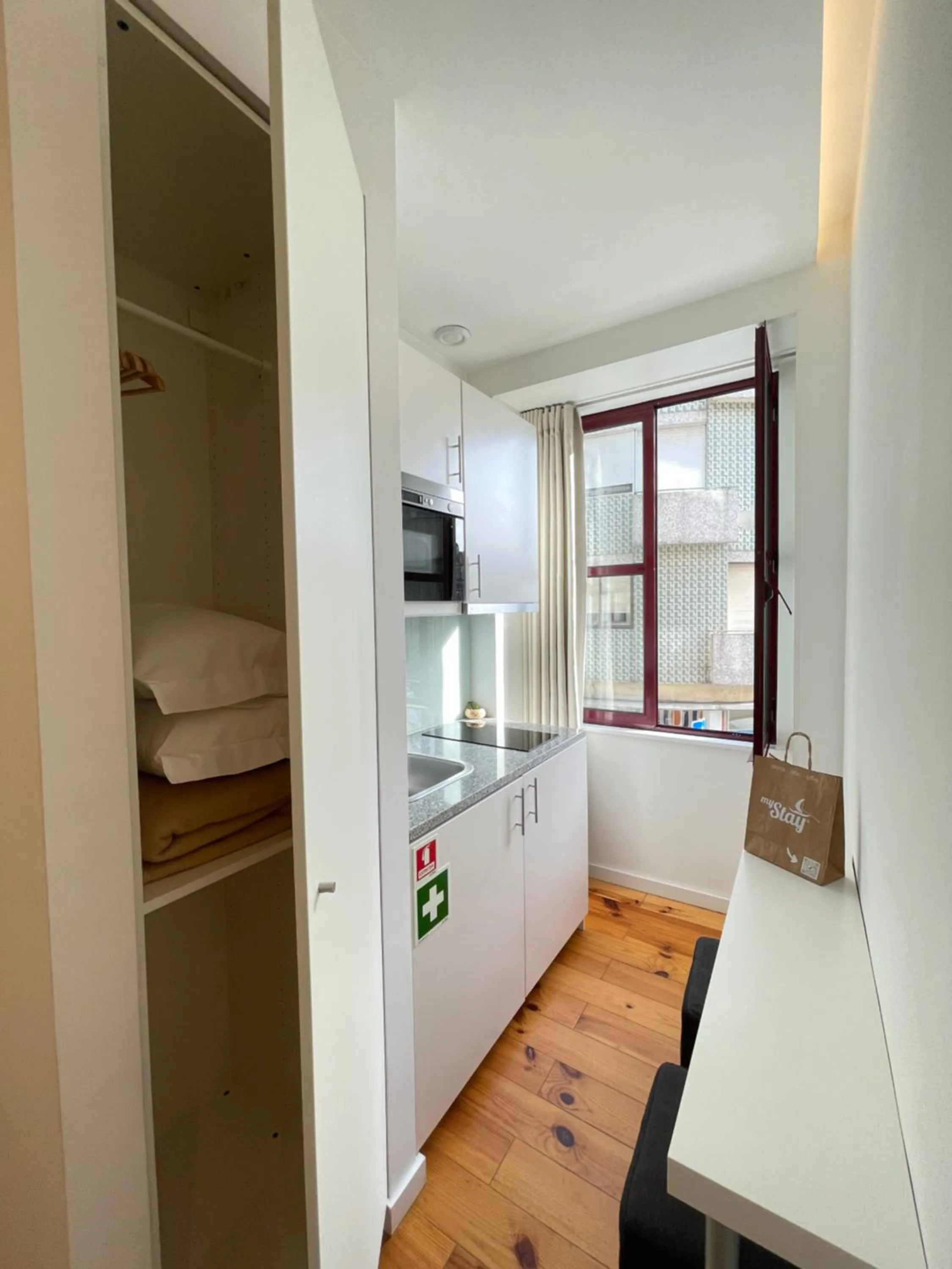 Seating area in MyStay Porto Centro