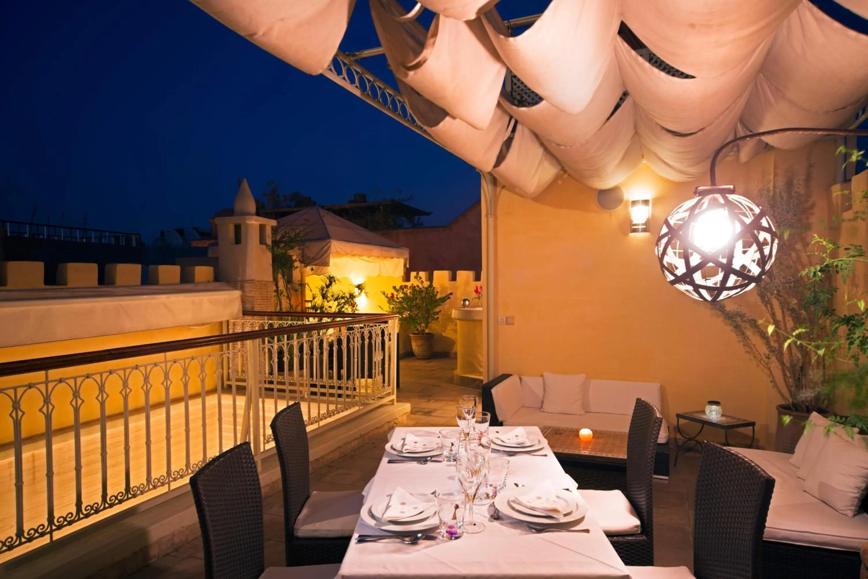 Restaurant/places to eat in Riad Cocoon