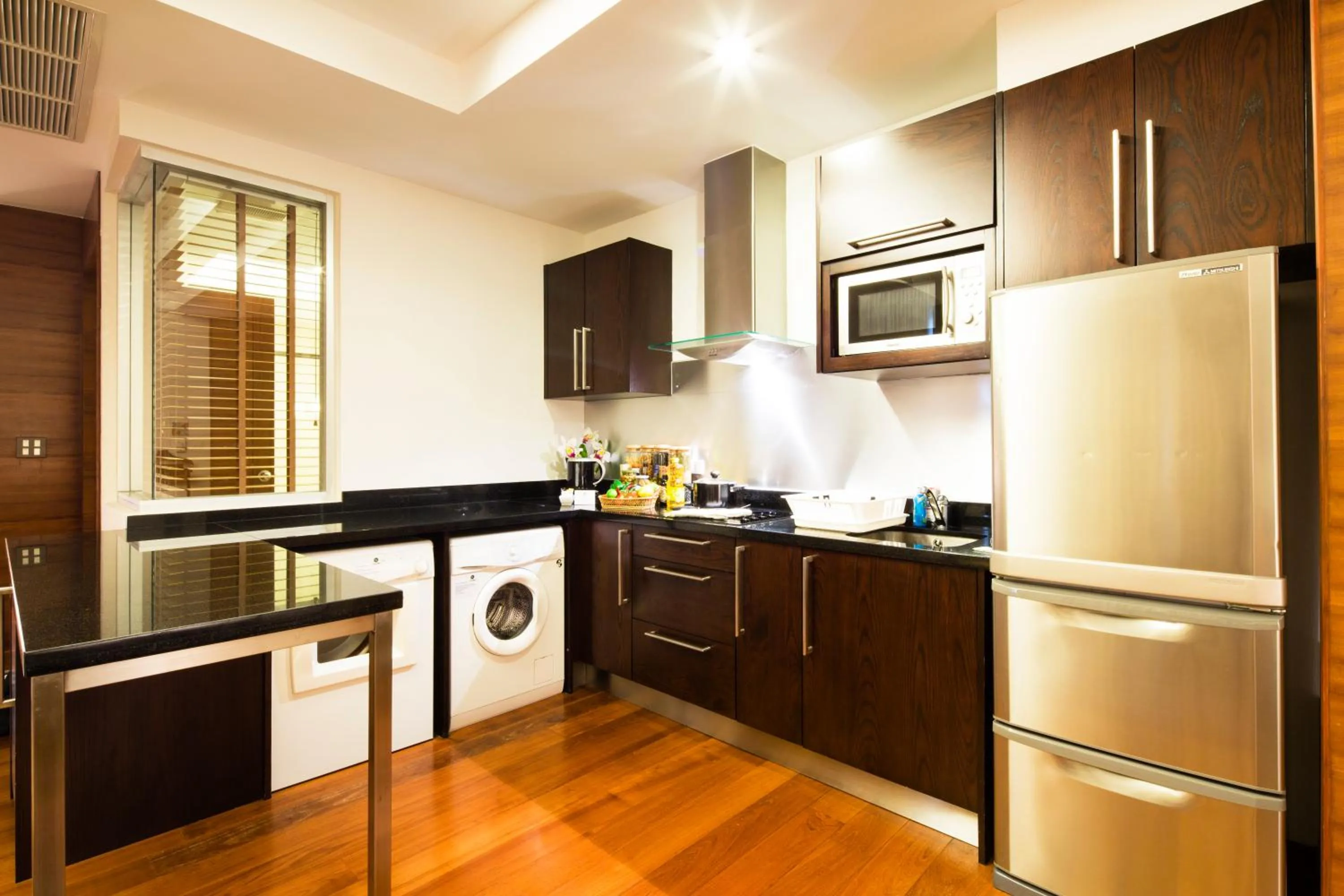 Kitchen or kitchenette in Column Bangkok Hotel