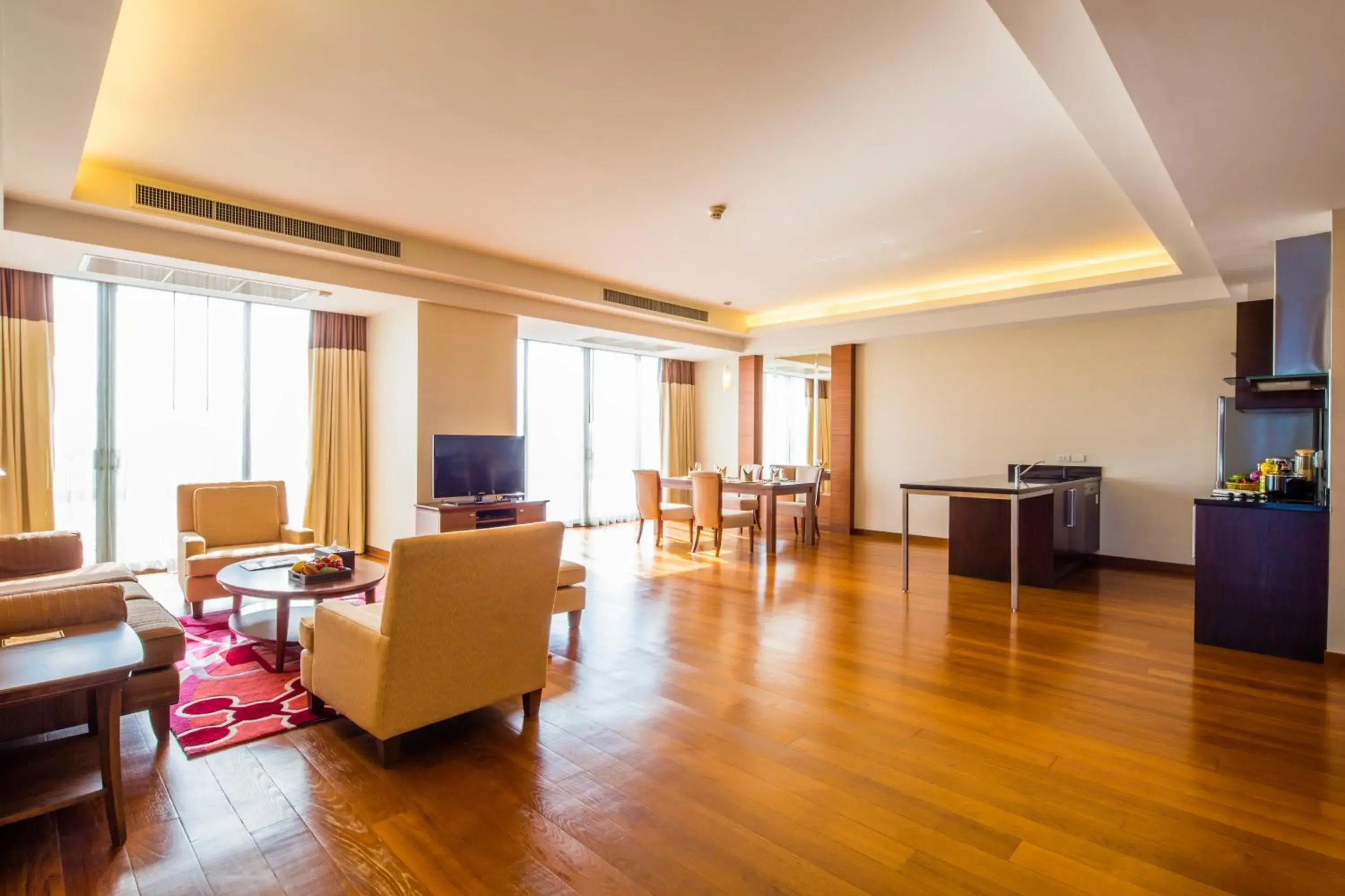 Two-Bedroom Panorama Suite in Column Bangkok Hotel Two-Bedroom Panorama Suite in Column Bangkok Hotel