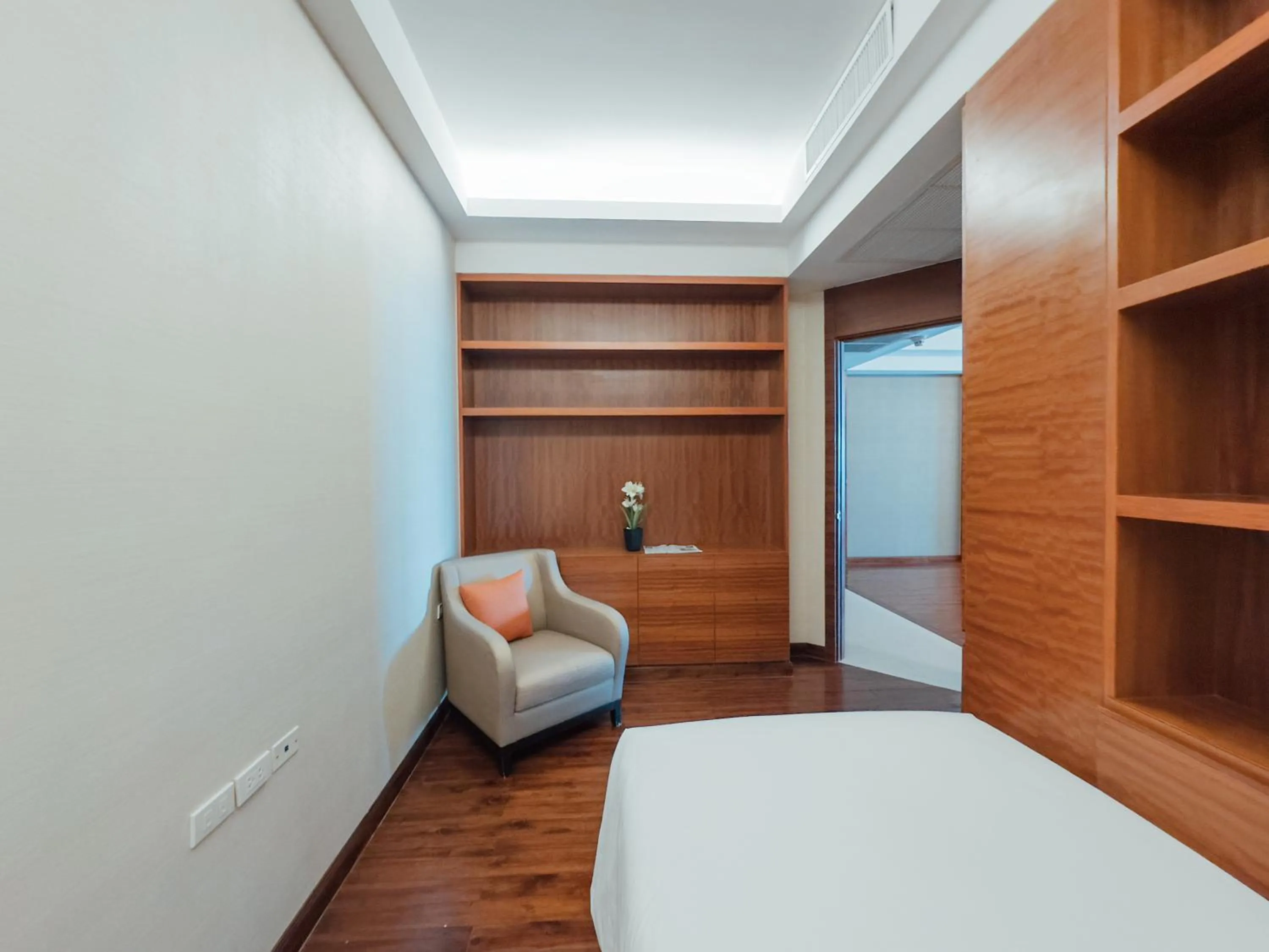 Bedroom, Bed in Column Bangkok Hotel