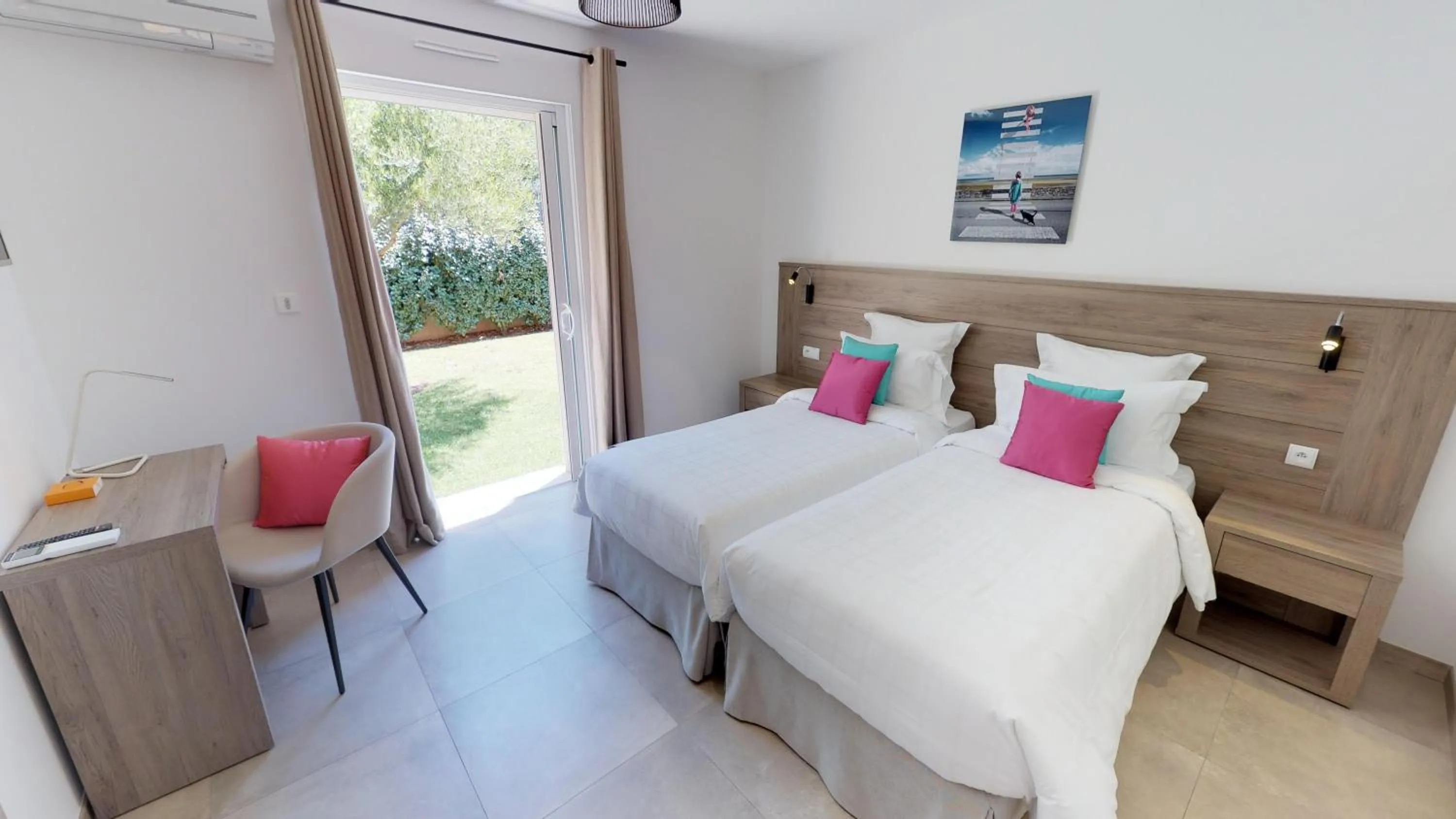 Bed in Domaine Villas Mandarine Private Pools & Spa