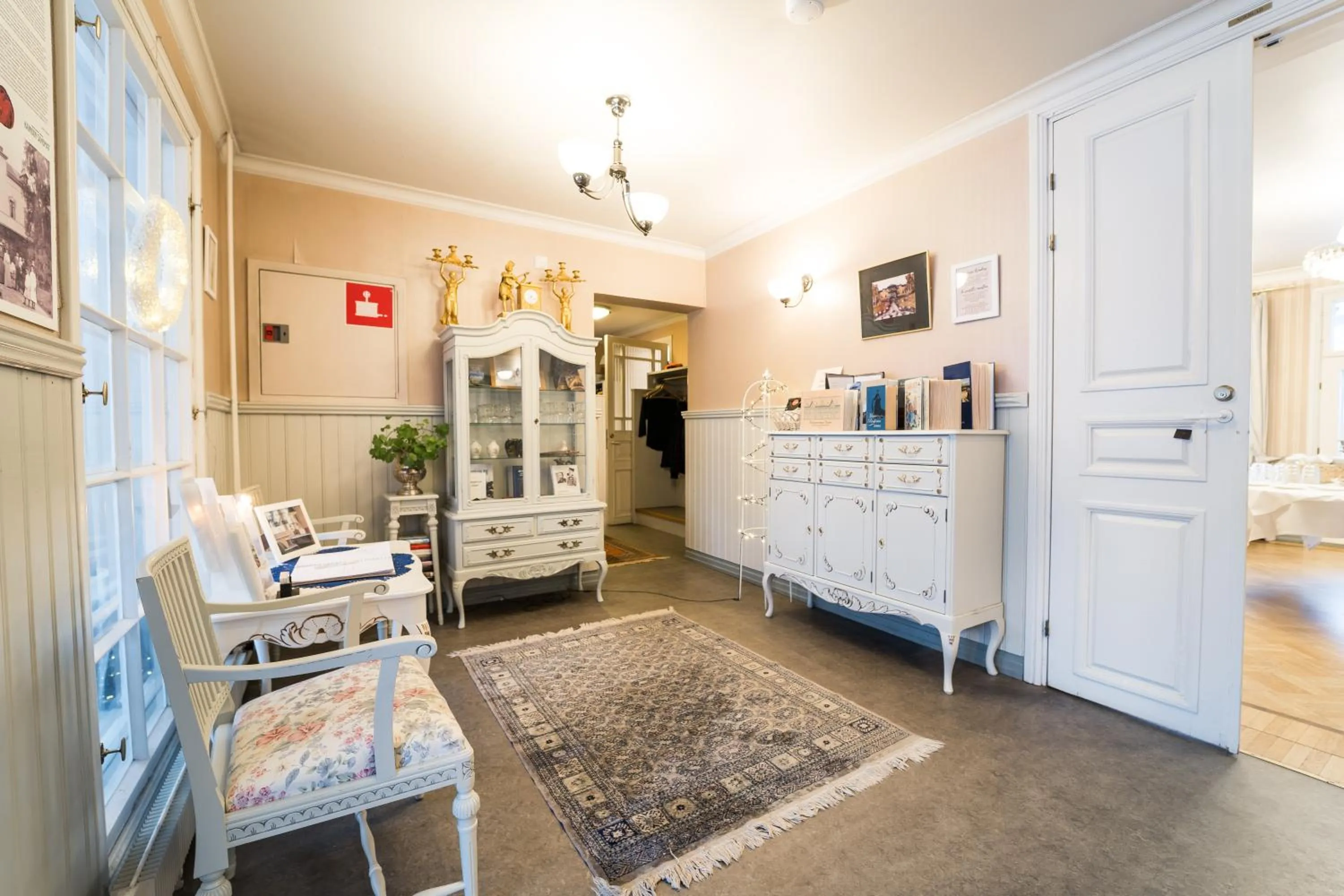 Lobby or reception in Karolineburg Manor House Hotel