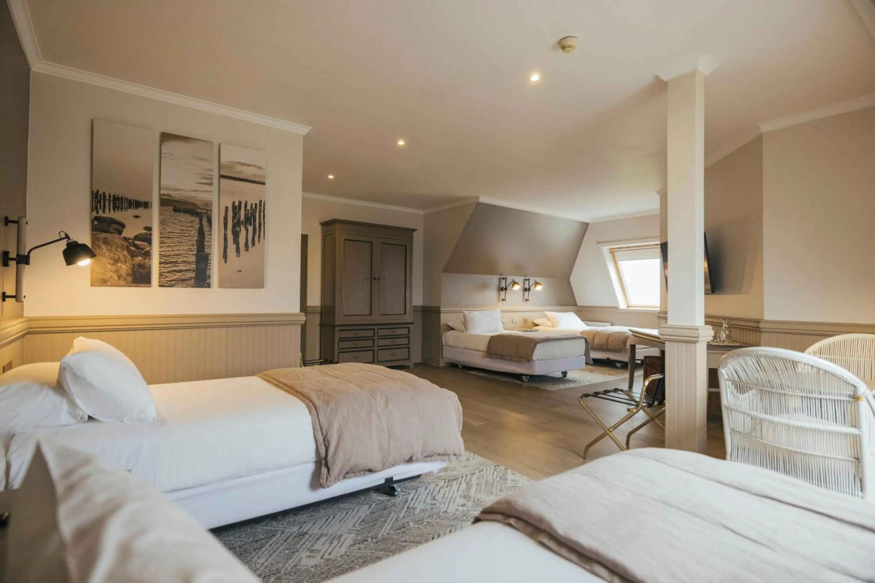 Bed in Hotel Costaustralis