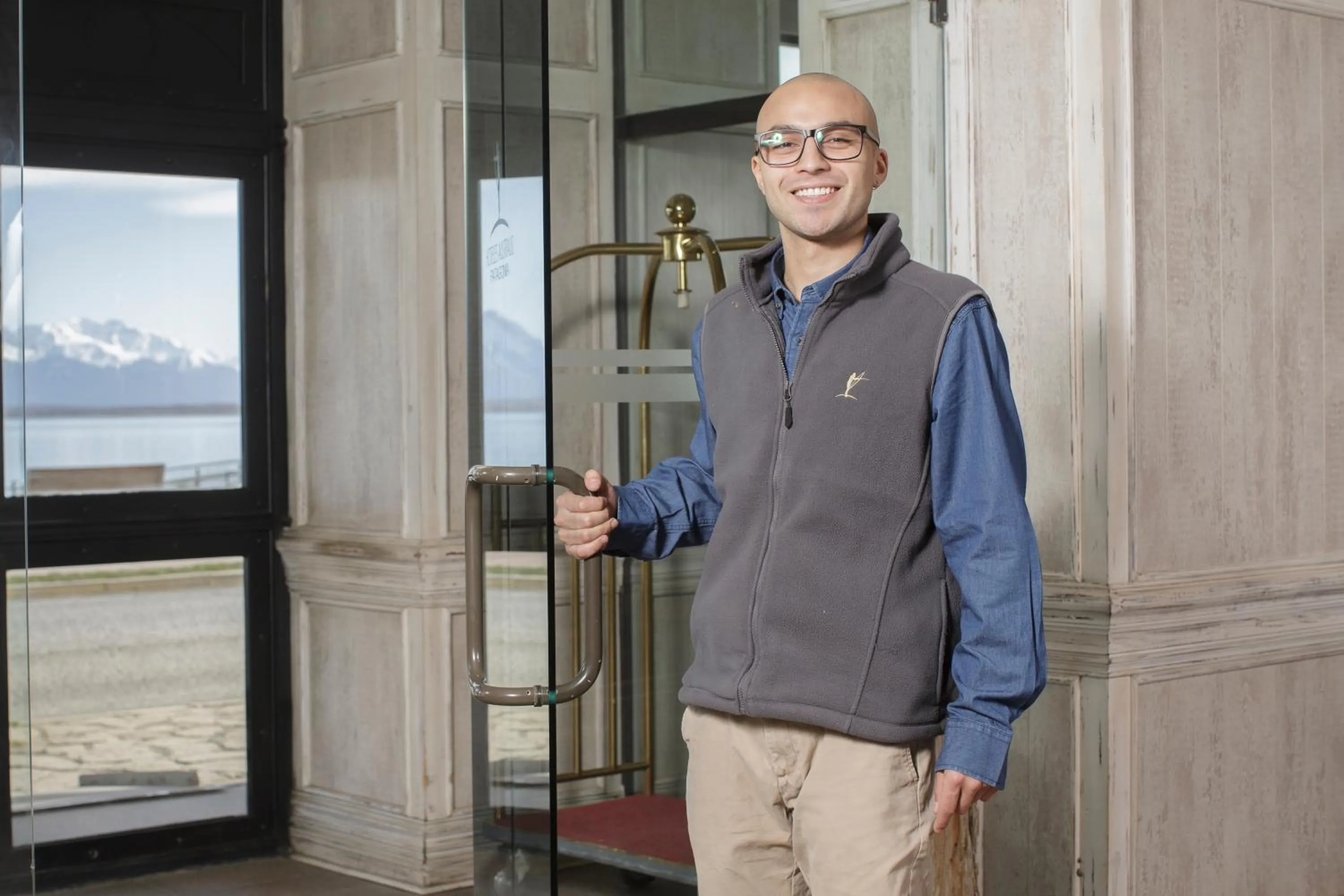 Staff in Hotel Costaustralis