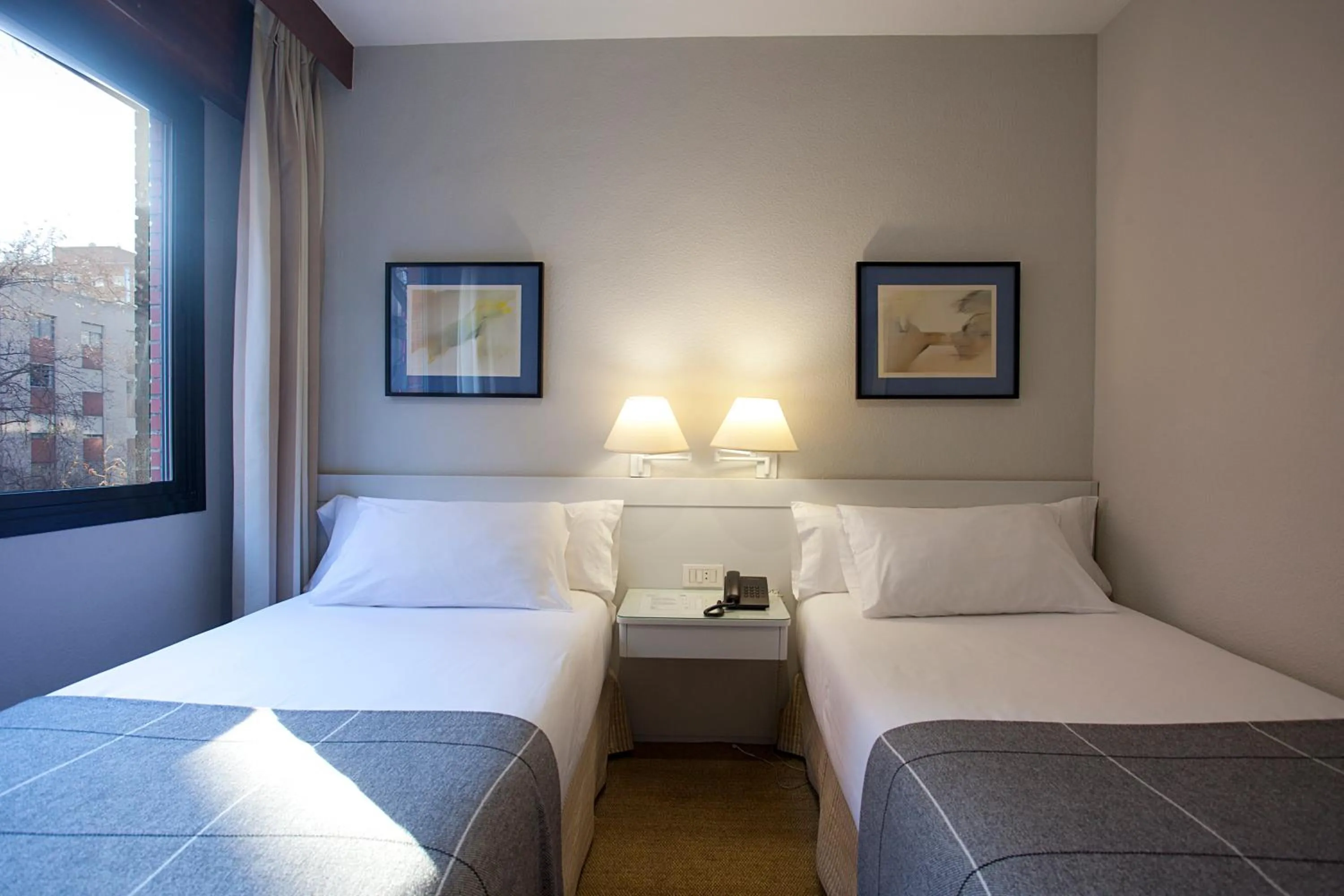 Bedroom, Bed in Espahotel Plaza Basílica