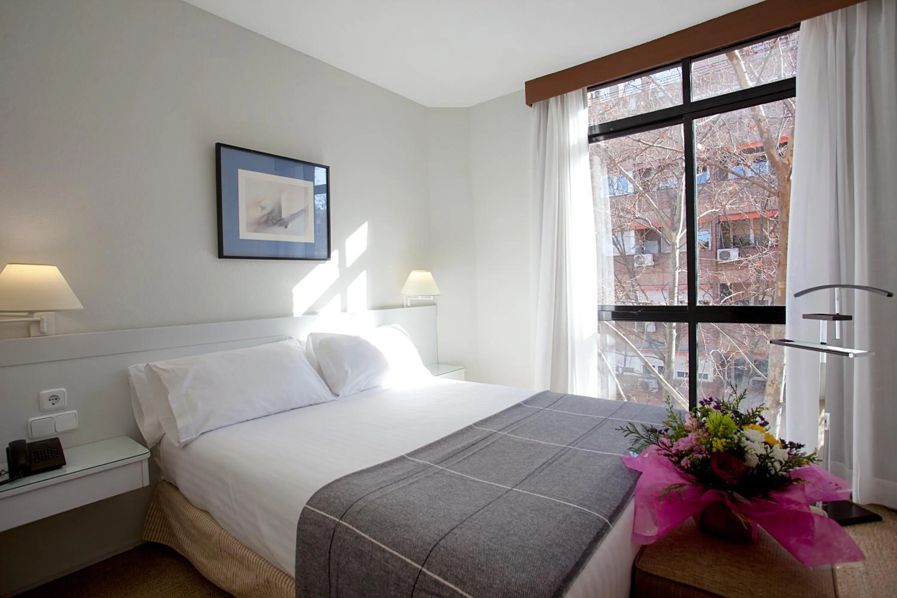 Bedroom, Bed in Espahotel Plaza Basílica