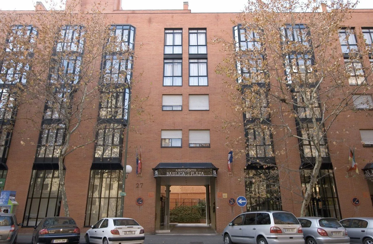 Facade/entrance in Espahotel Plaza Basílica
