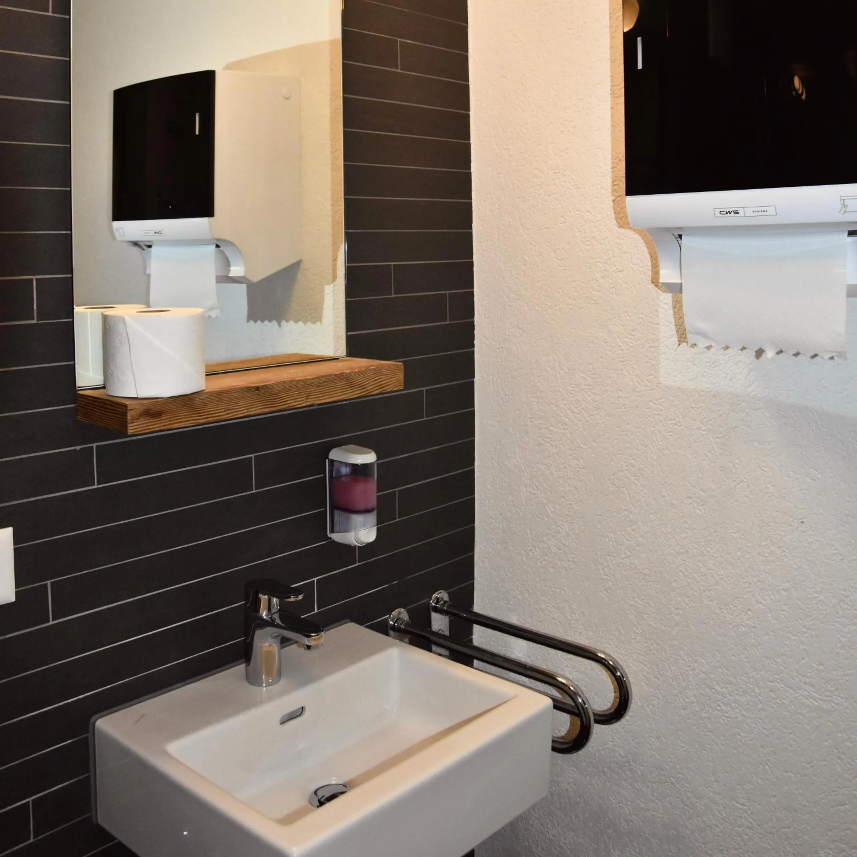 Bathroom in Hotel Rätia