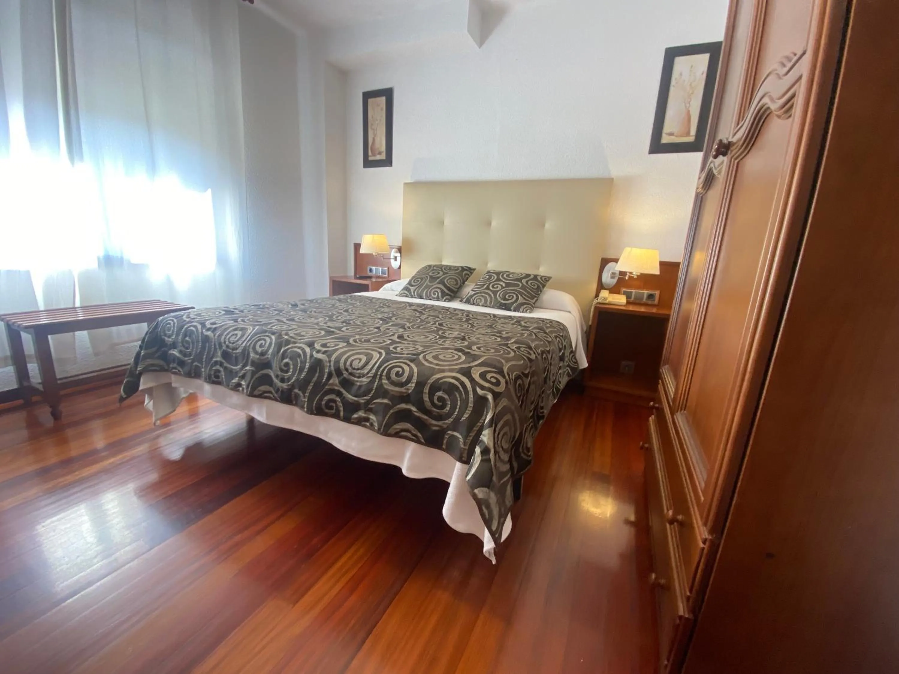 Photo of the whole room, Bed in Hotel La Rambla