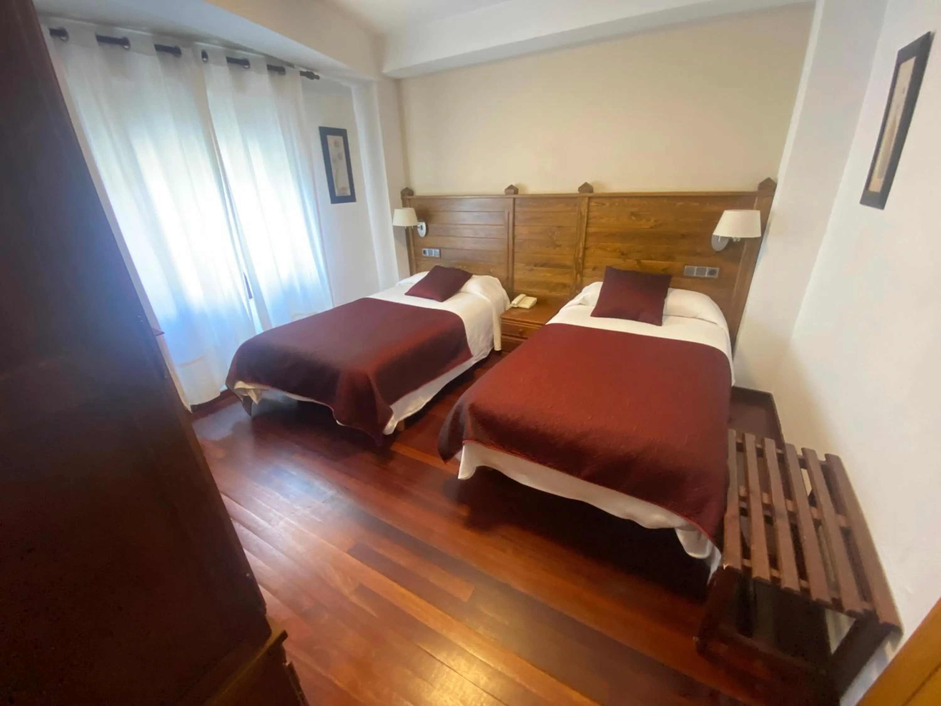 Bed in Hotel La Rambla