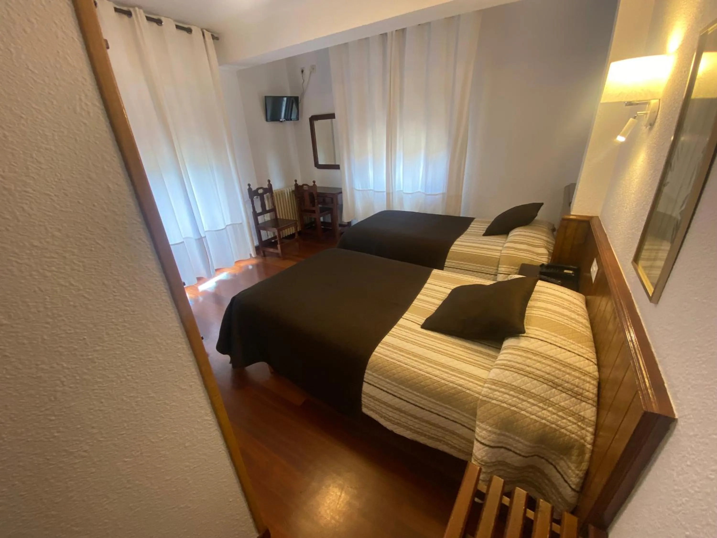 Photo of the whole room, Bed in Hotel La Rambla