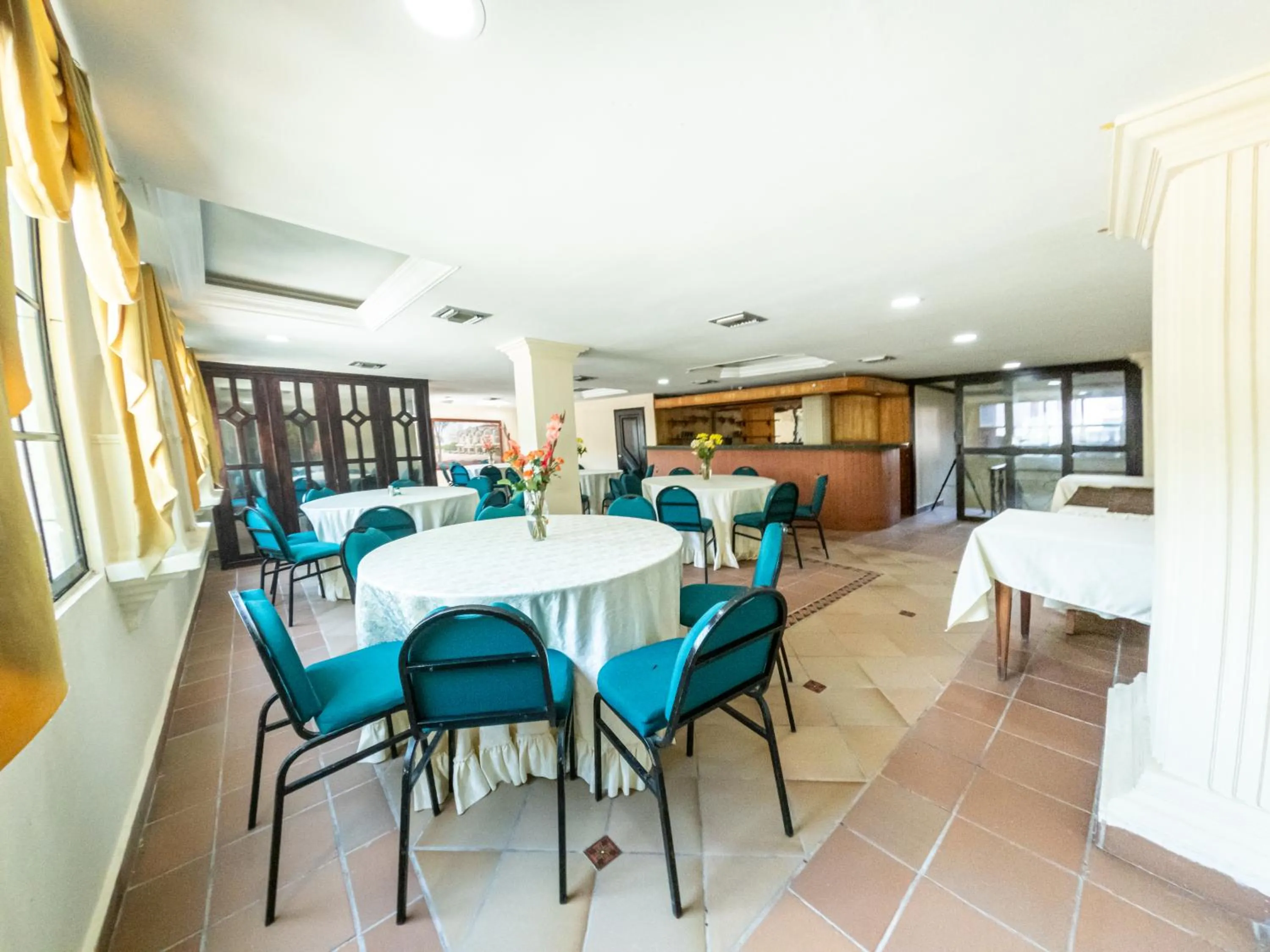 Restaurant/places to eat in Hotel Caribe Plaza Barranquilla