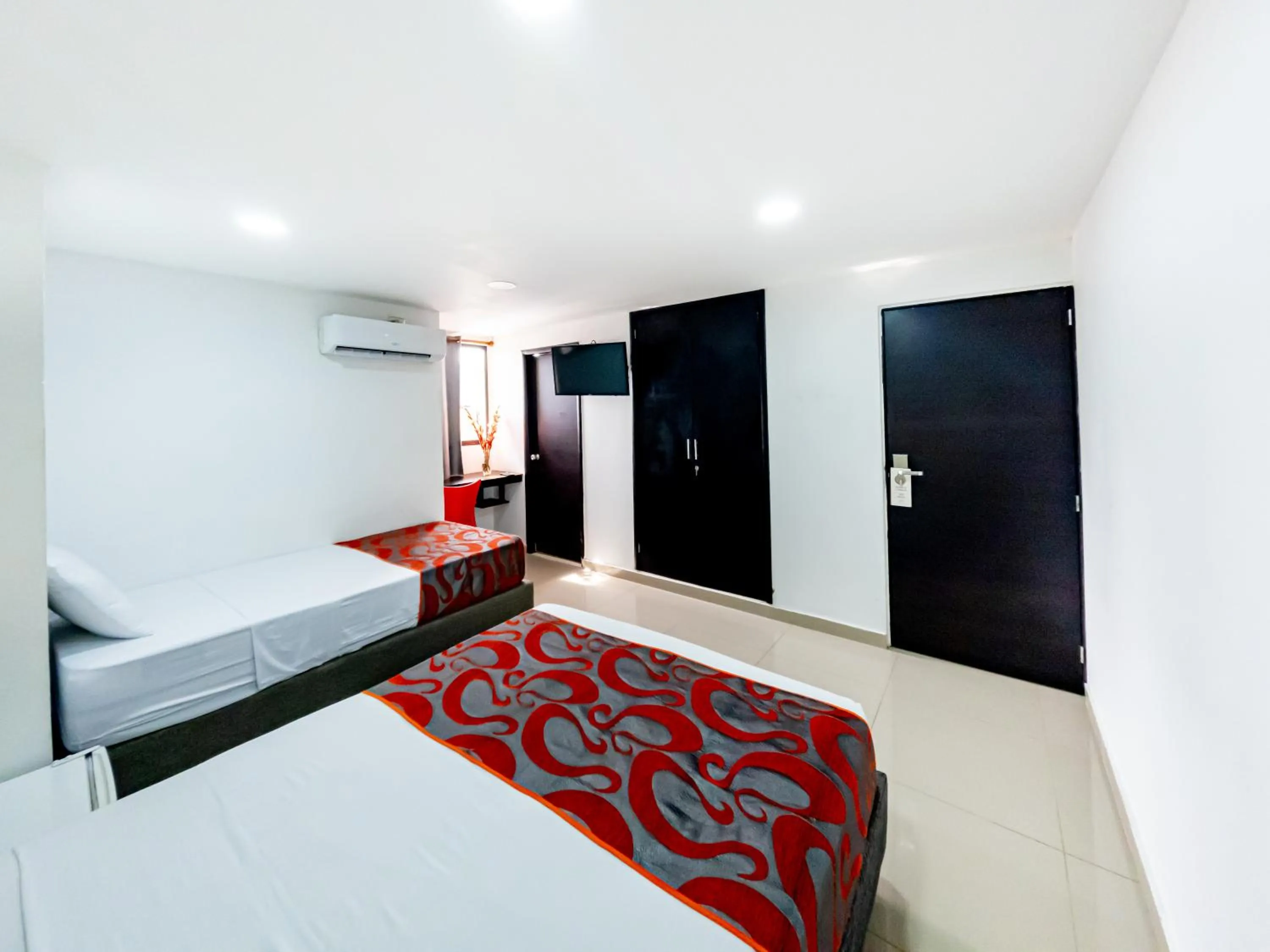 Bedroom, Bed in Hotel Caribe Plaza Barranquilla