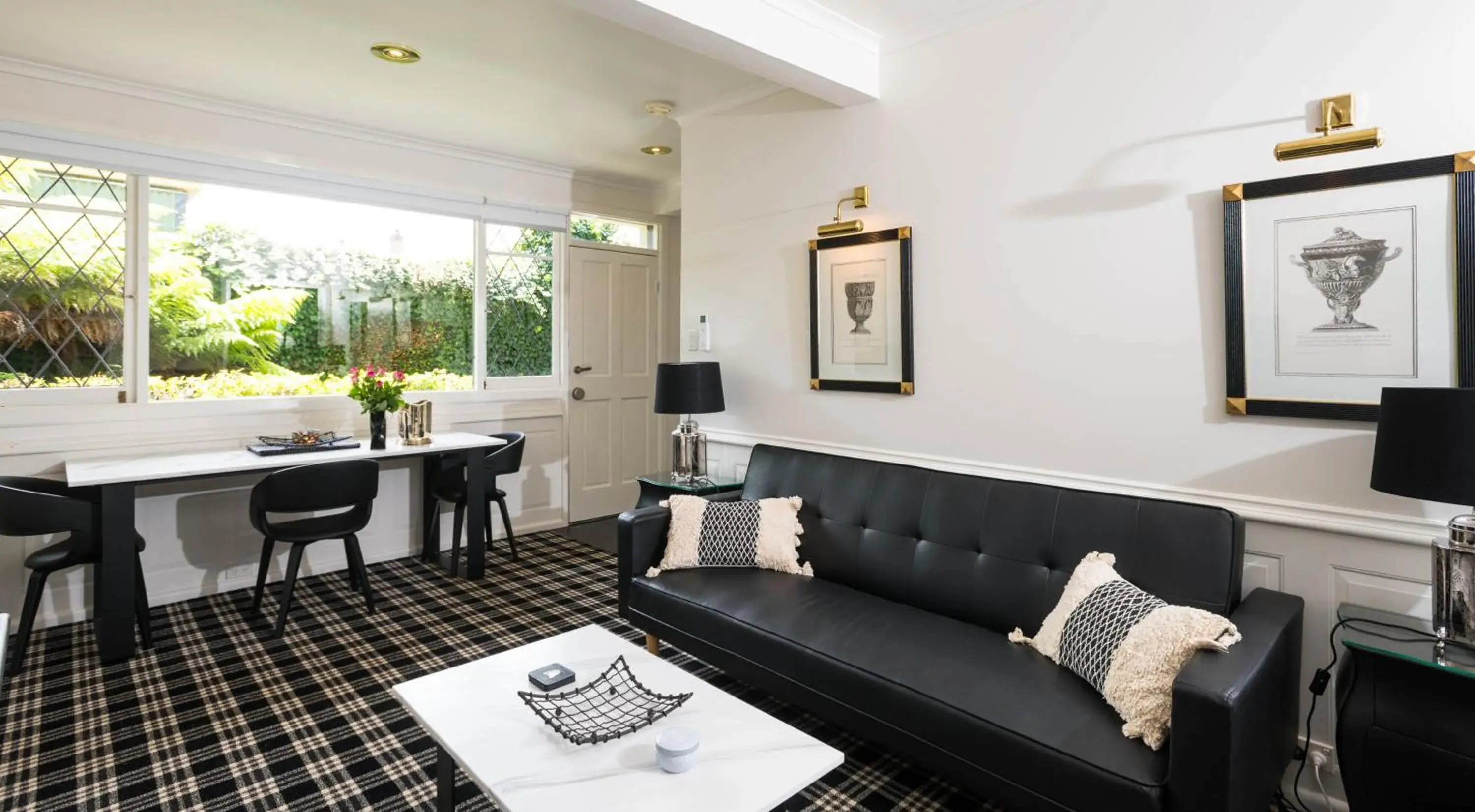 One-Bedroom Apartment - Downstairs (Unit 1) in Battery Point Boutique Accommodation One-Bedroom Apartment - Downstairs (Unit 1) in Battery Point Boutique Accommodation